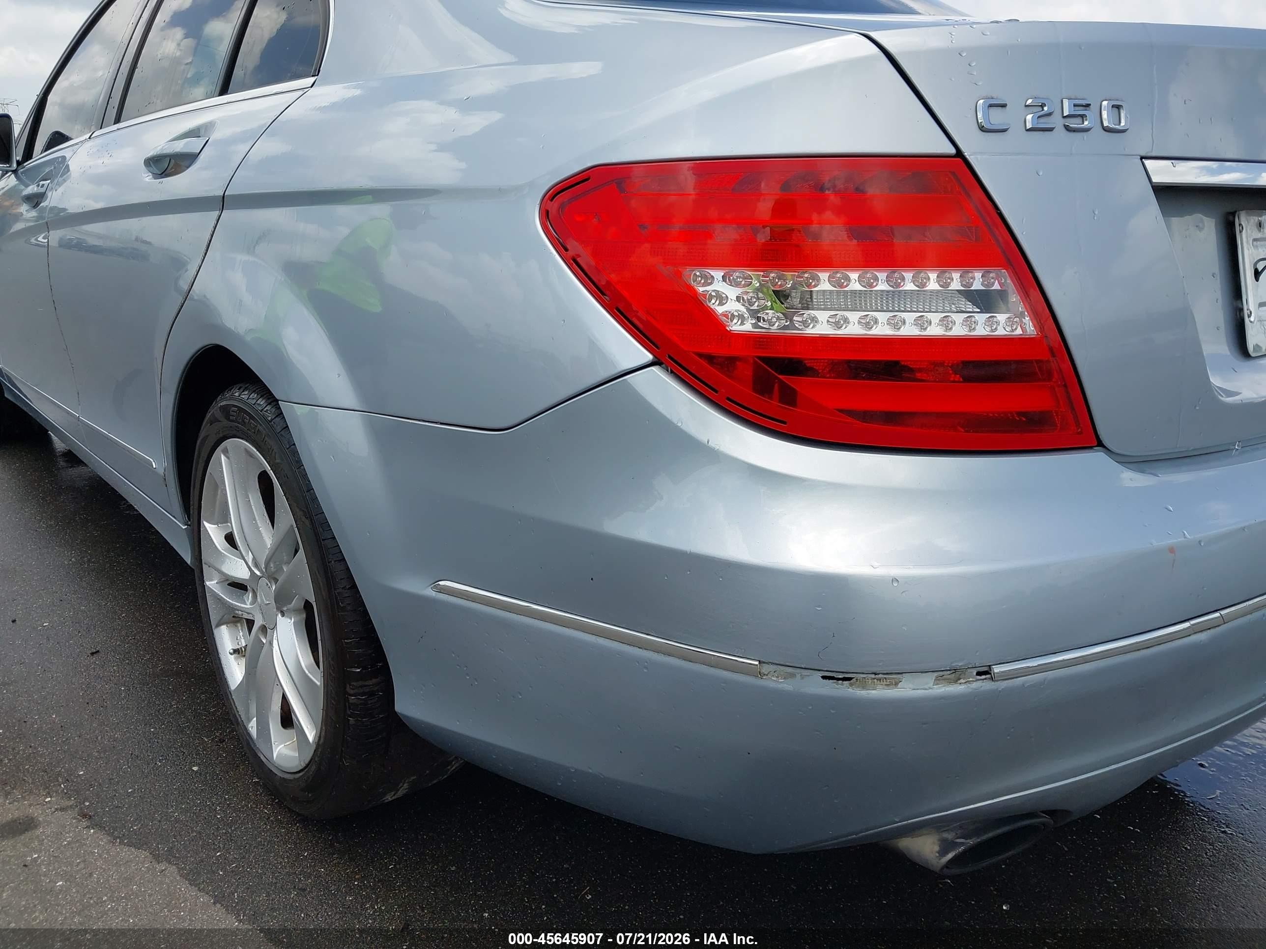 2013 Mercedes-benz C 250 Luxury/sport Silver vin: WDDGF4HB5DA838590