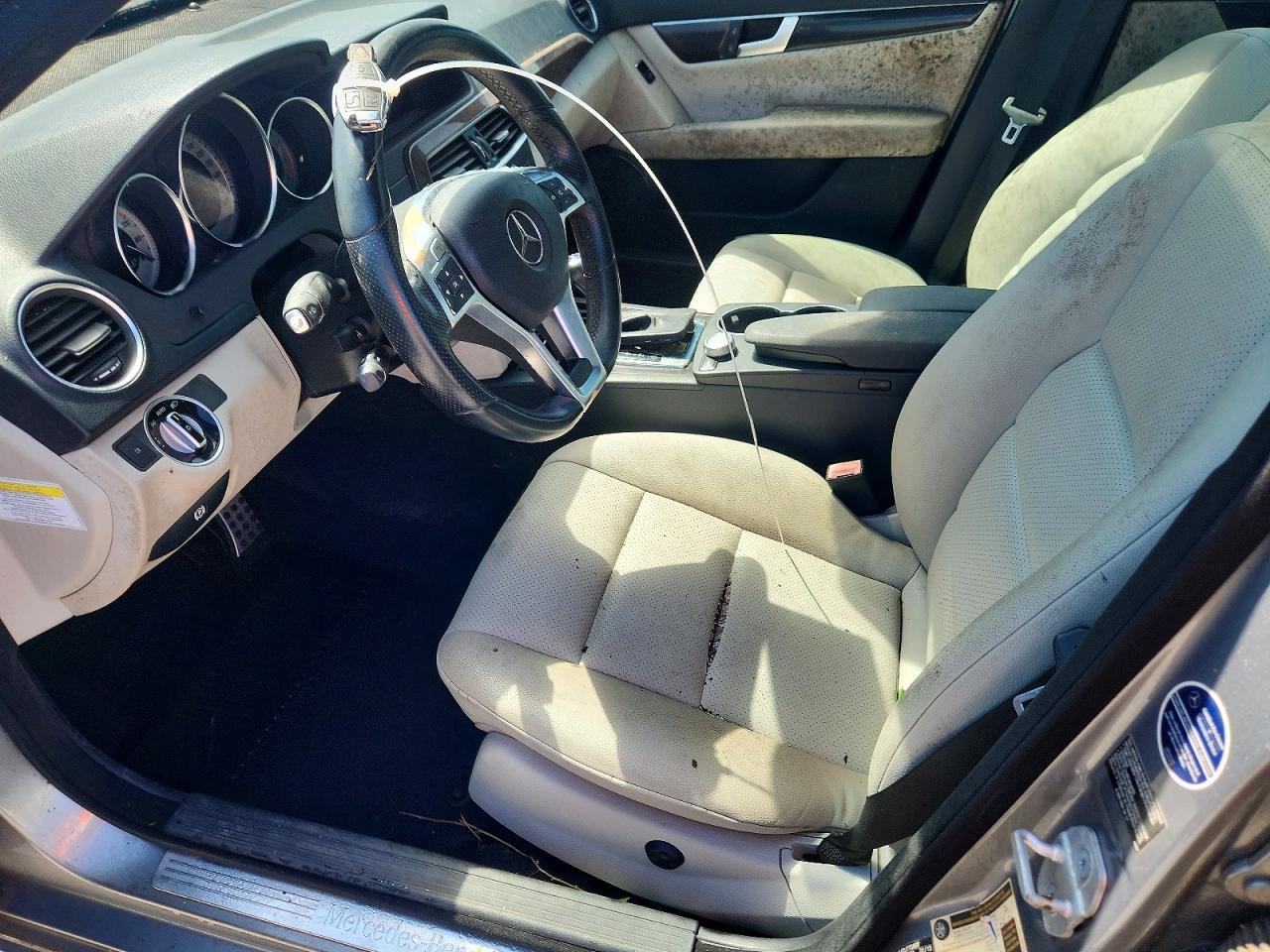 2013 Mercedes-benz C 250 Gray vin: WDDGF4HB5DA852022