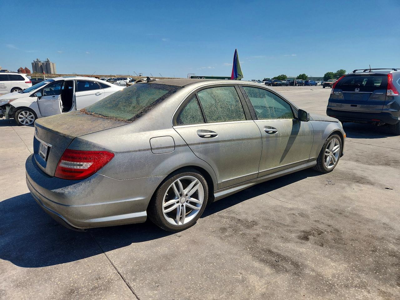 2013 Mercedes-benz C 250 Gray vin: WDDGF4HB5DA852022