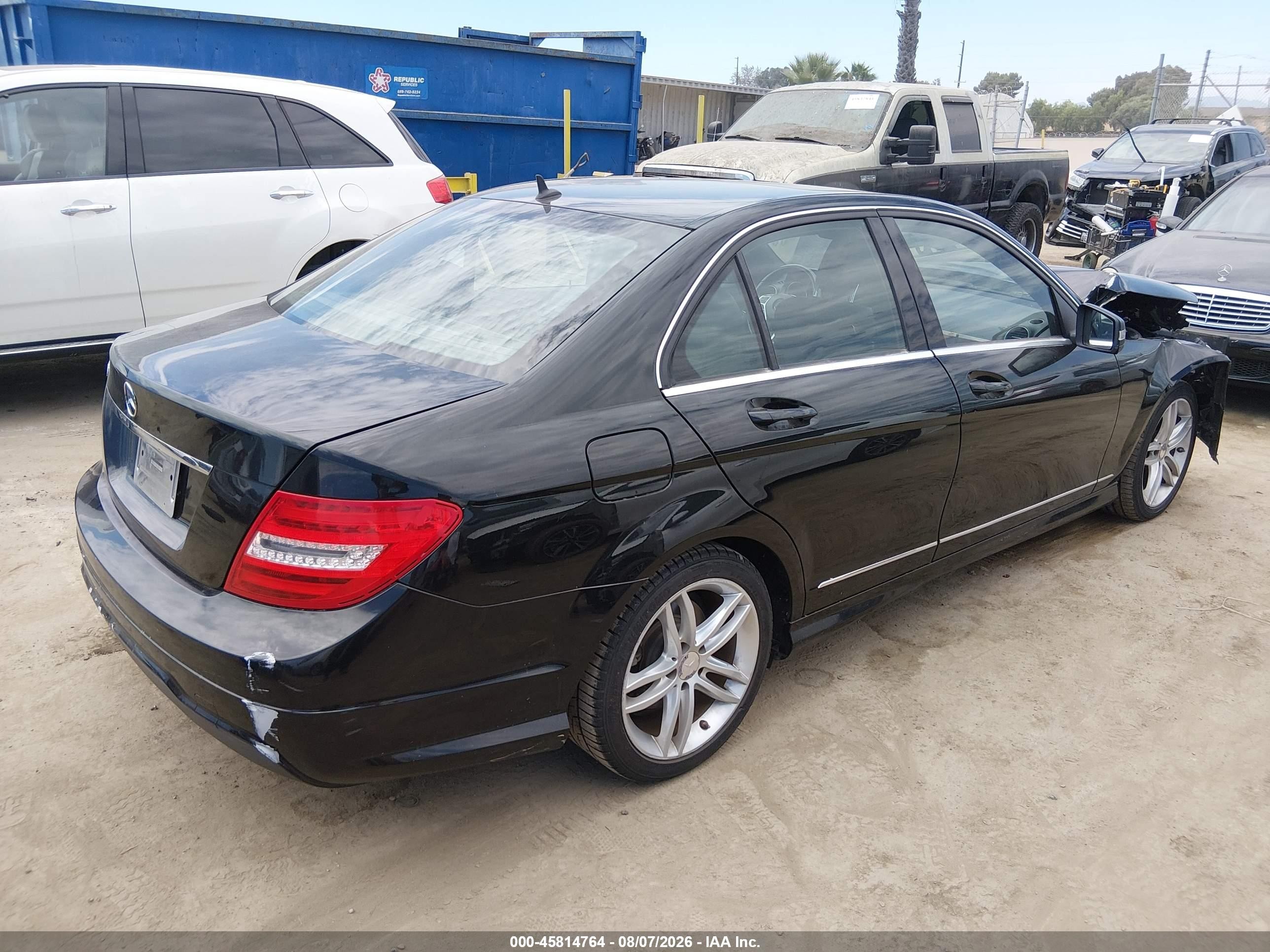 2013 Mercedes-benz C 250 Sport Black vin: WDDGF4HB5DR269841