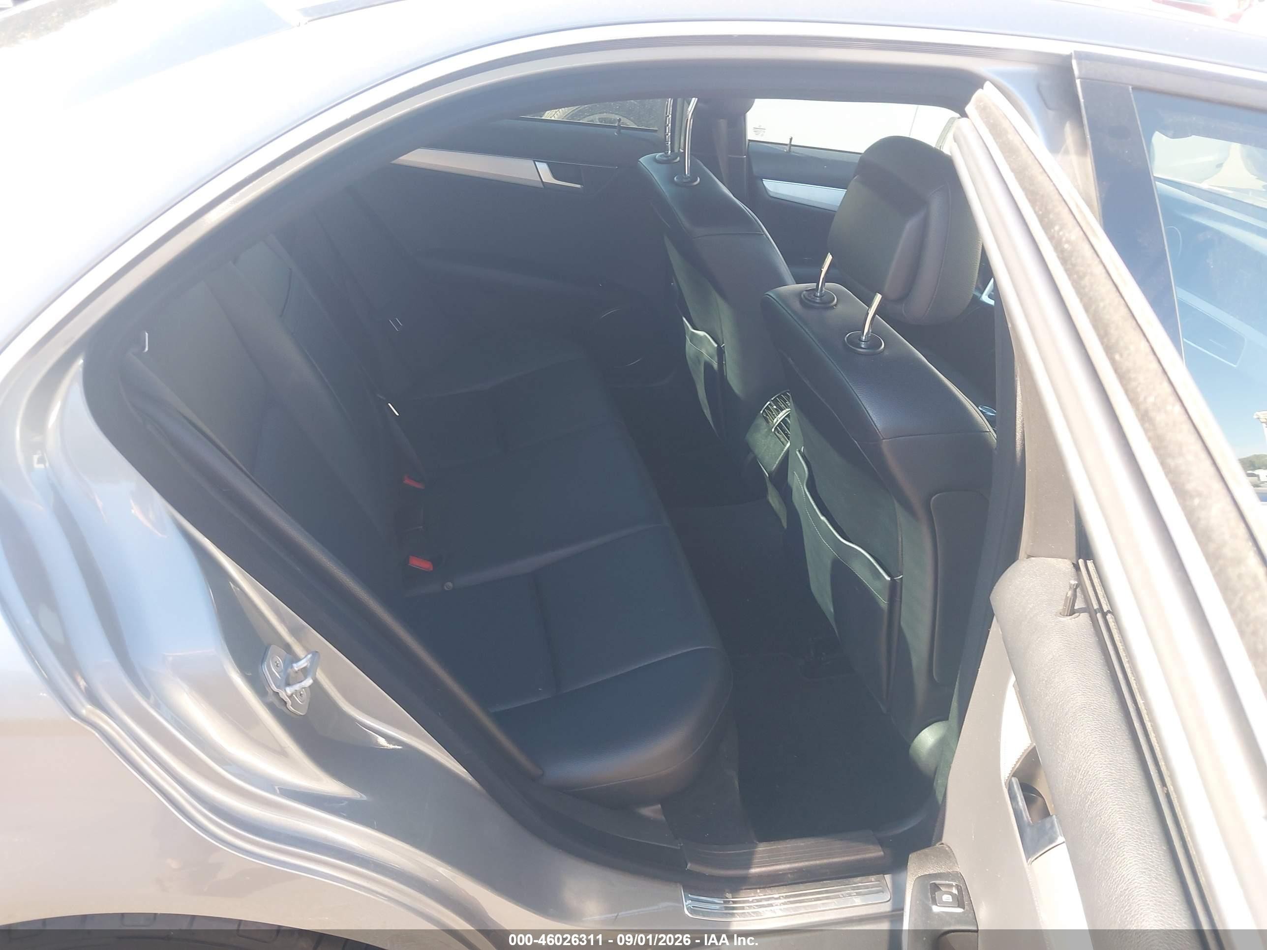 2013 Mercedes-benz C 250 Sport Silver vin: WDDGF4HB5DR271413