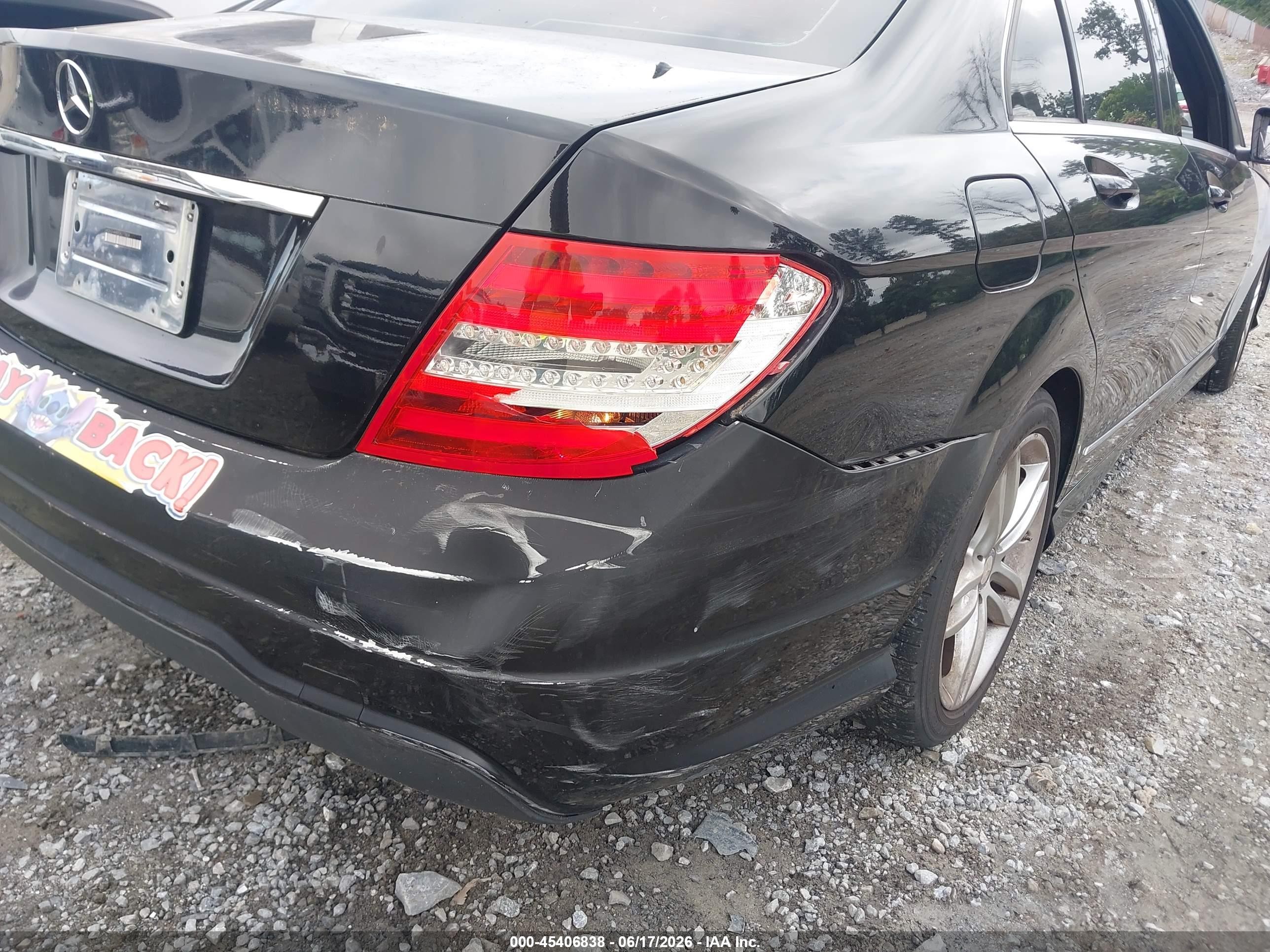 2013 Mercedes-benz C 250 Sport Черный vin: WDDGF4HB5DR277809