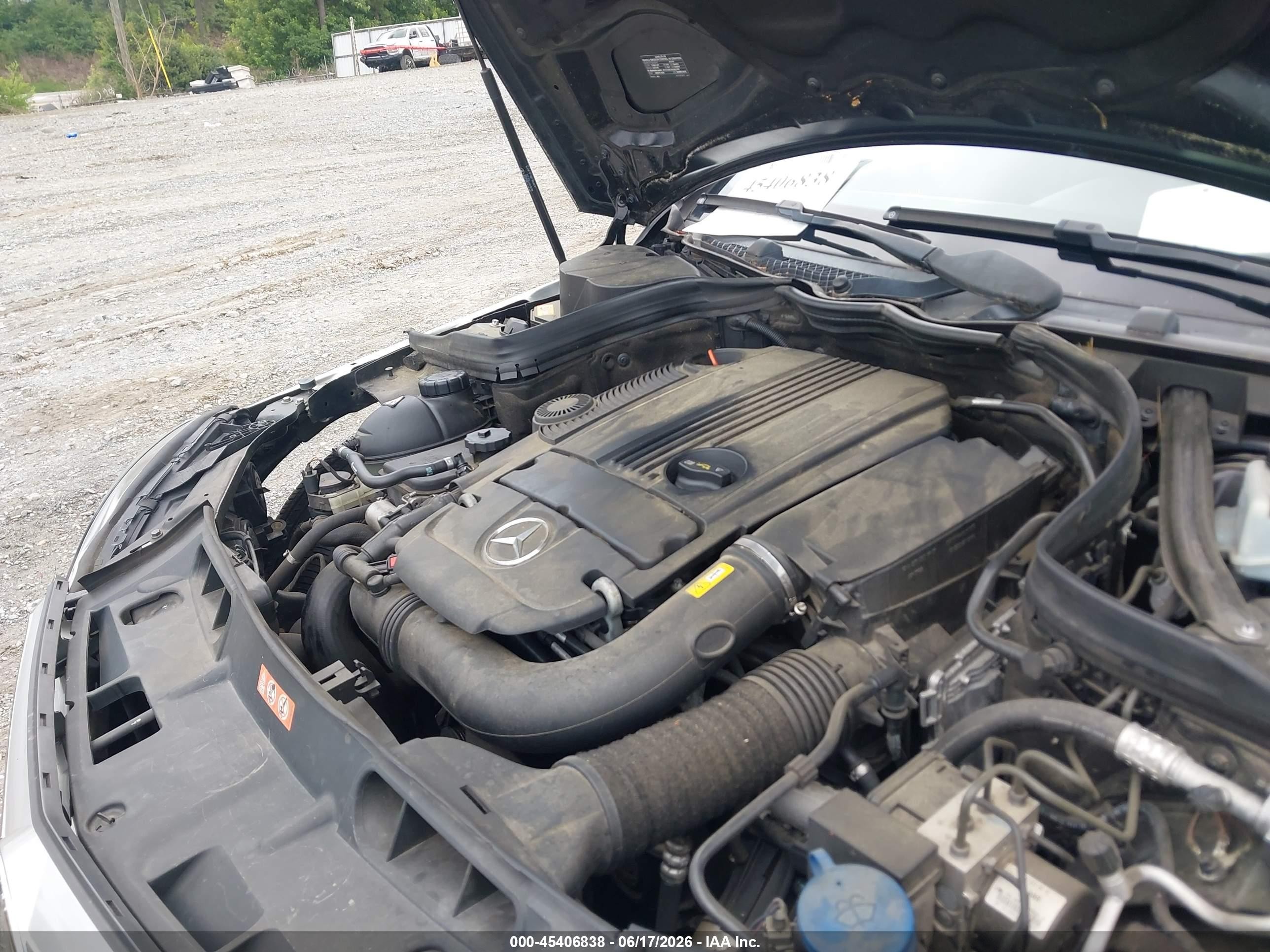 2013 Mercedes-benz C 250 Sport Черный vin: WDDGF4HB5DR277809