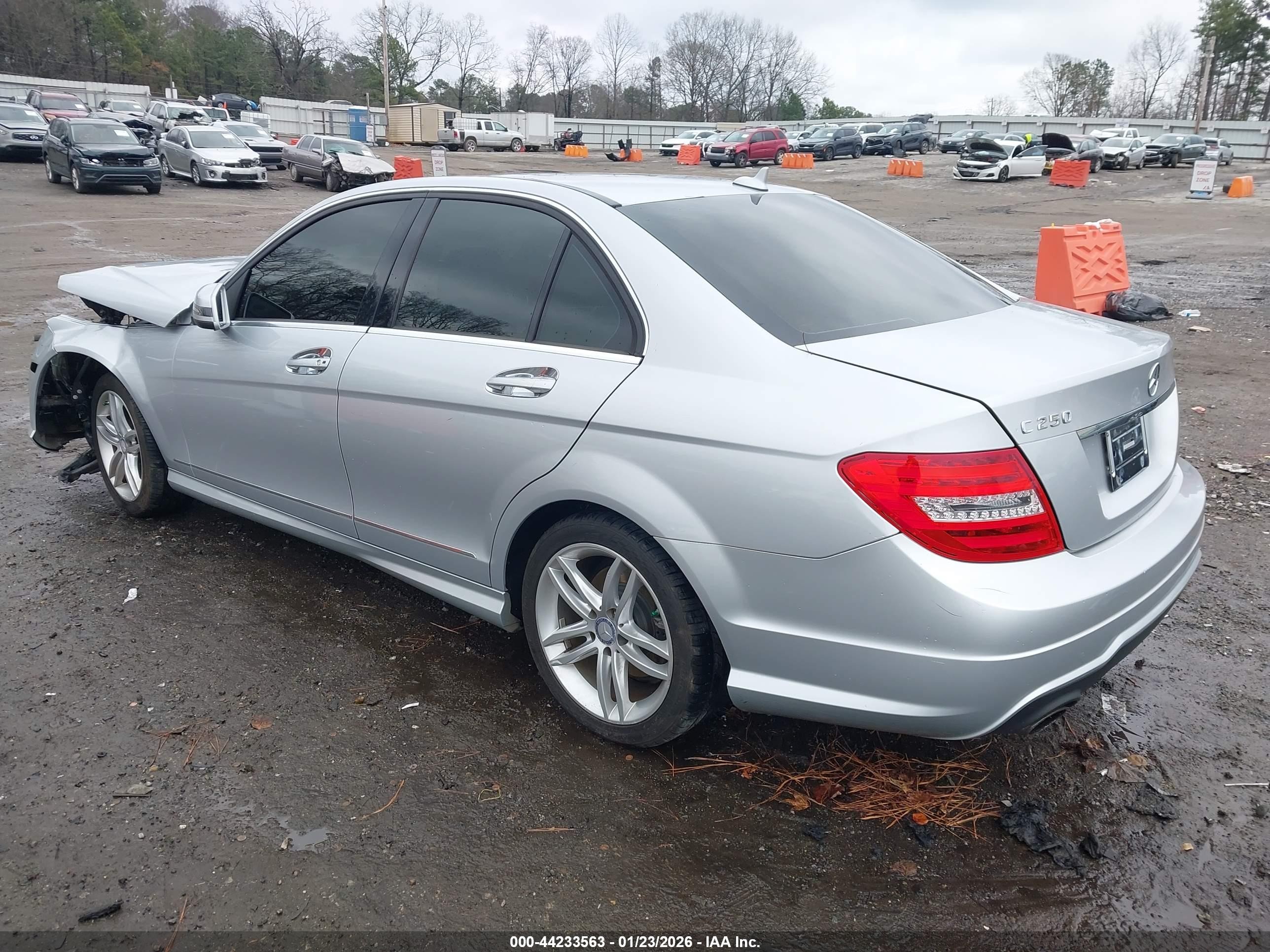 2013 Mercedes-benz C 250 Sport Silver vin: WDDGF4HB5DR296358