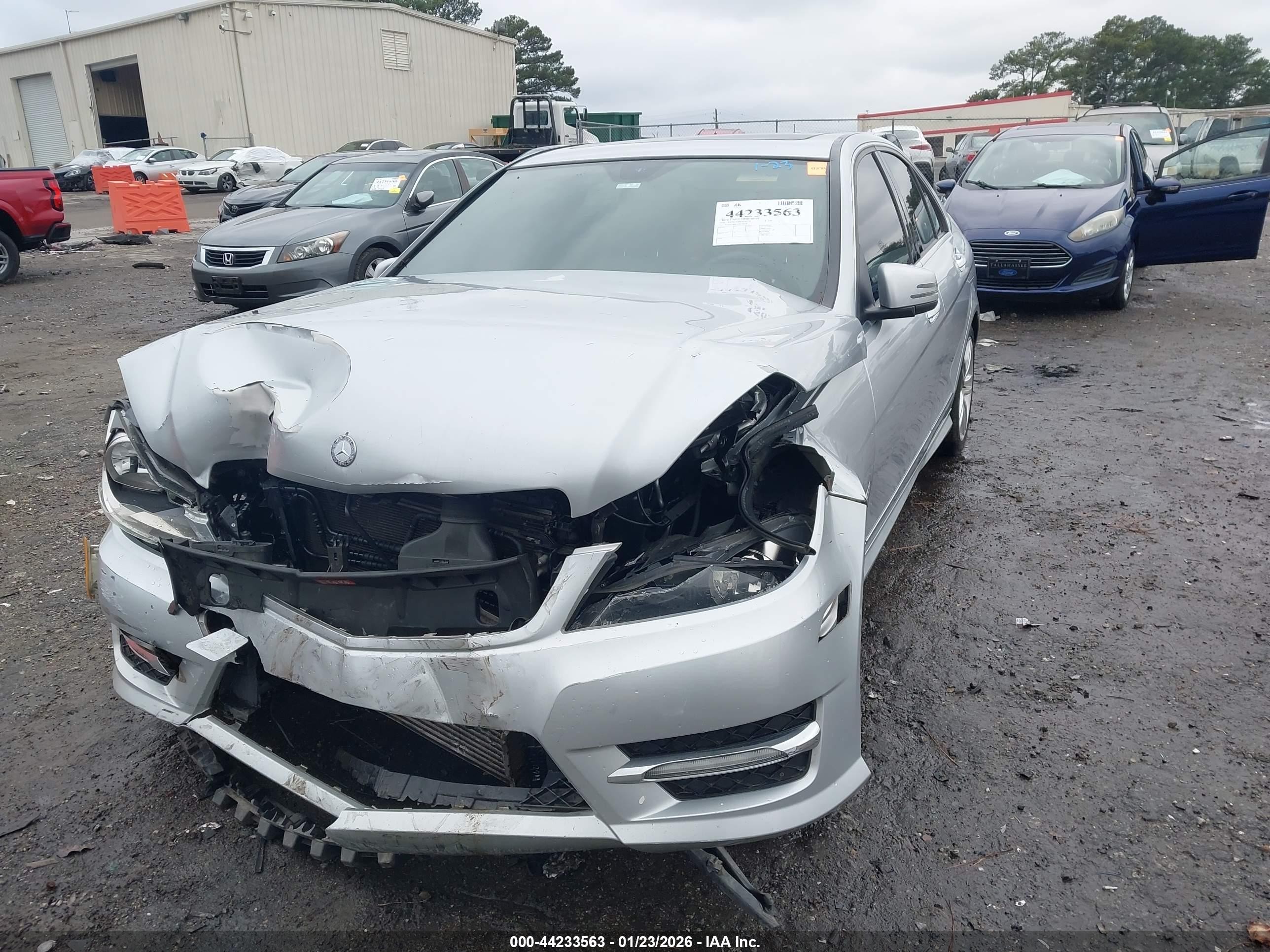 2013 Mercedes-benz C 250 Sport Silver vin: WDDGF4HB5DR296358