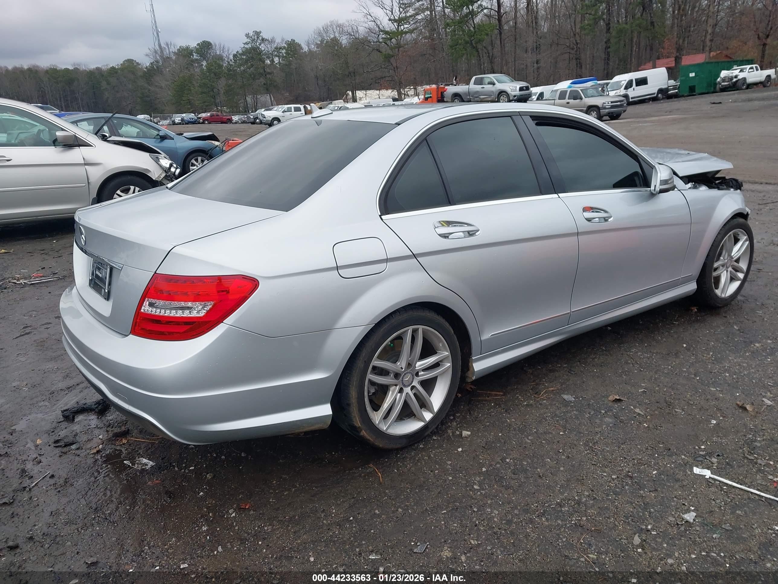 2013 Mercedes-benz C 250 Sport Silver vin: WDDGF4HB5DR296358