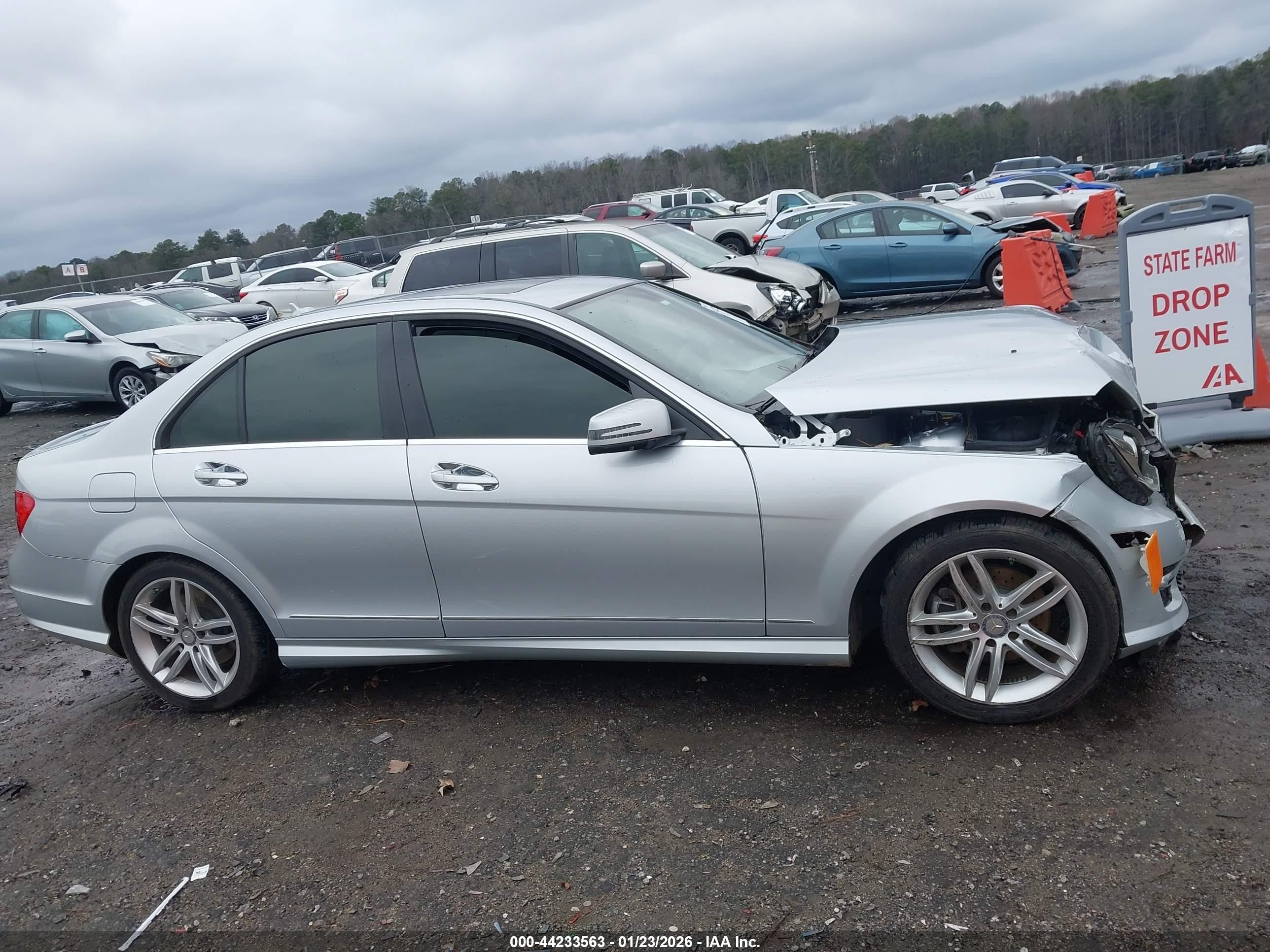 2013 Mercedes-benz C 250 Sport Silver vin: WDDGF4HB5DR296358