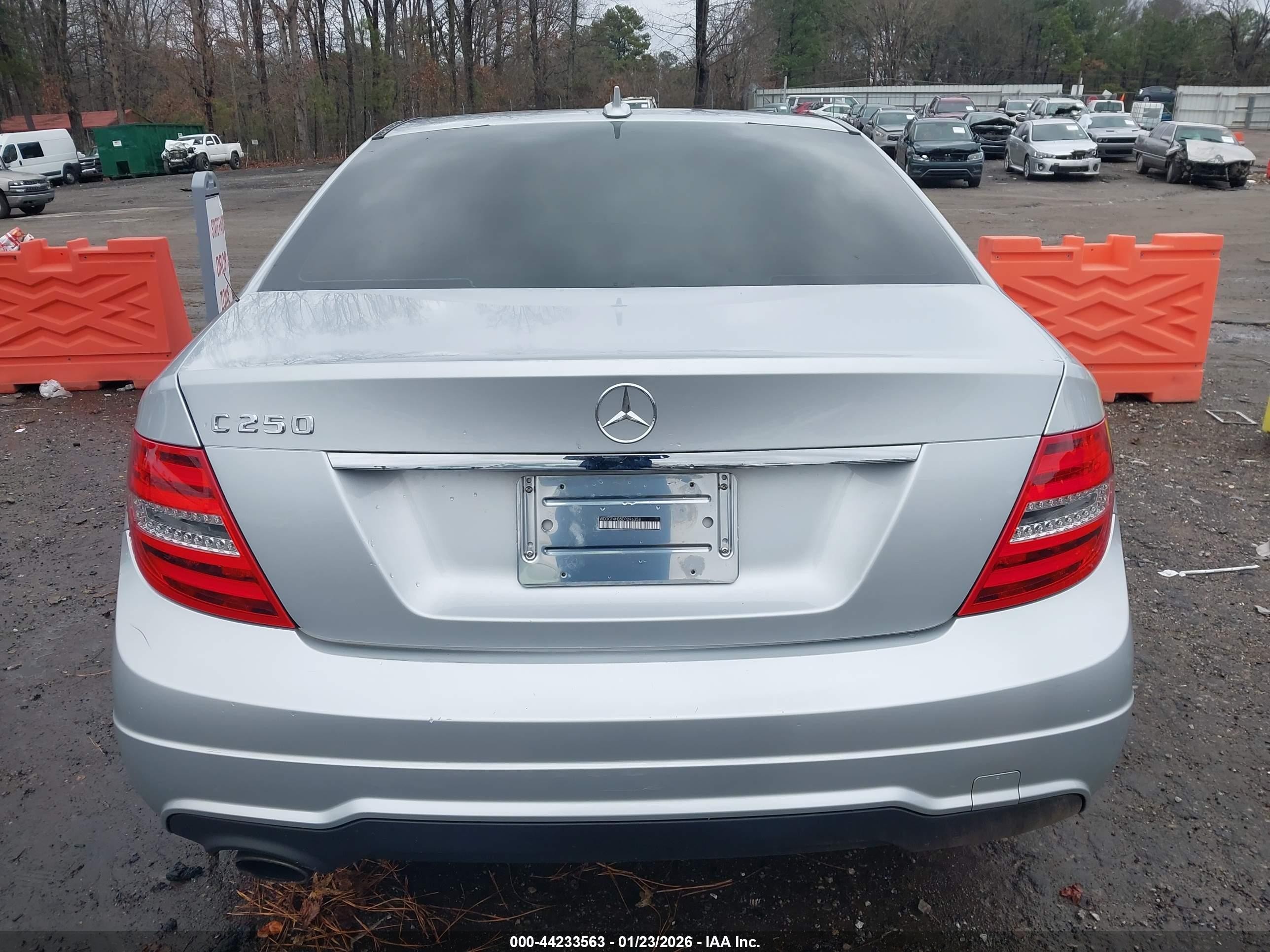 2013 Mercedes-benz C 250 Sport Silver vin: WDDGF4HB5DR296358