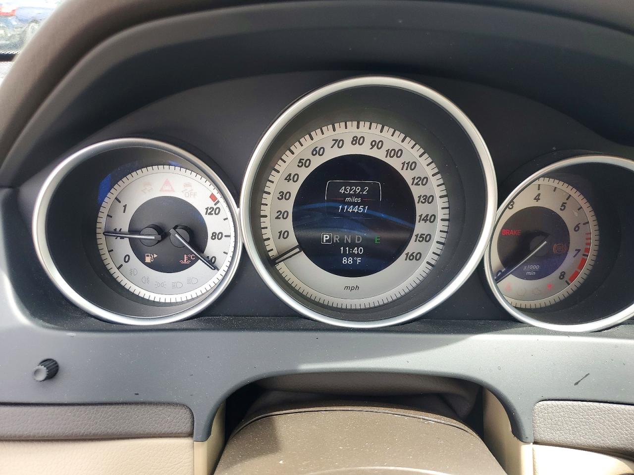 2013 Mercedes-benz C 250 White vin: WDDGF4HB5DR297106