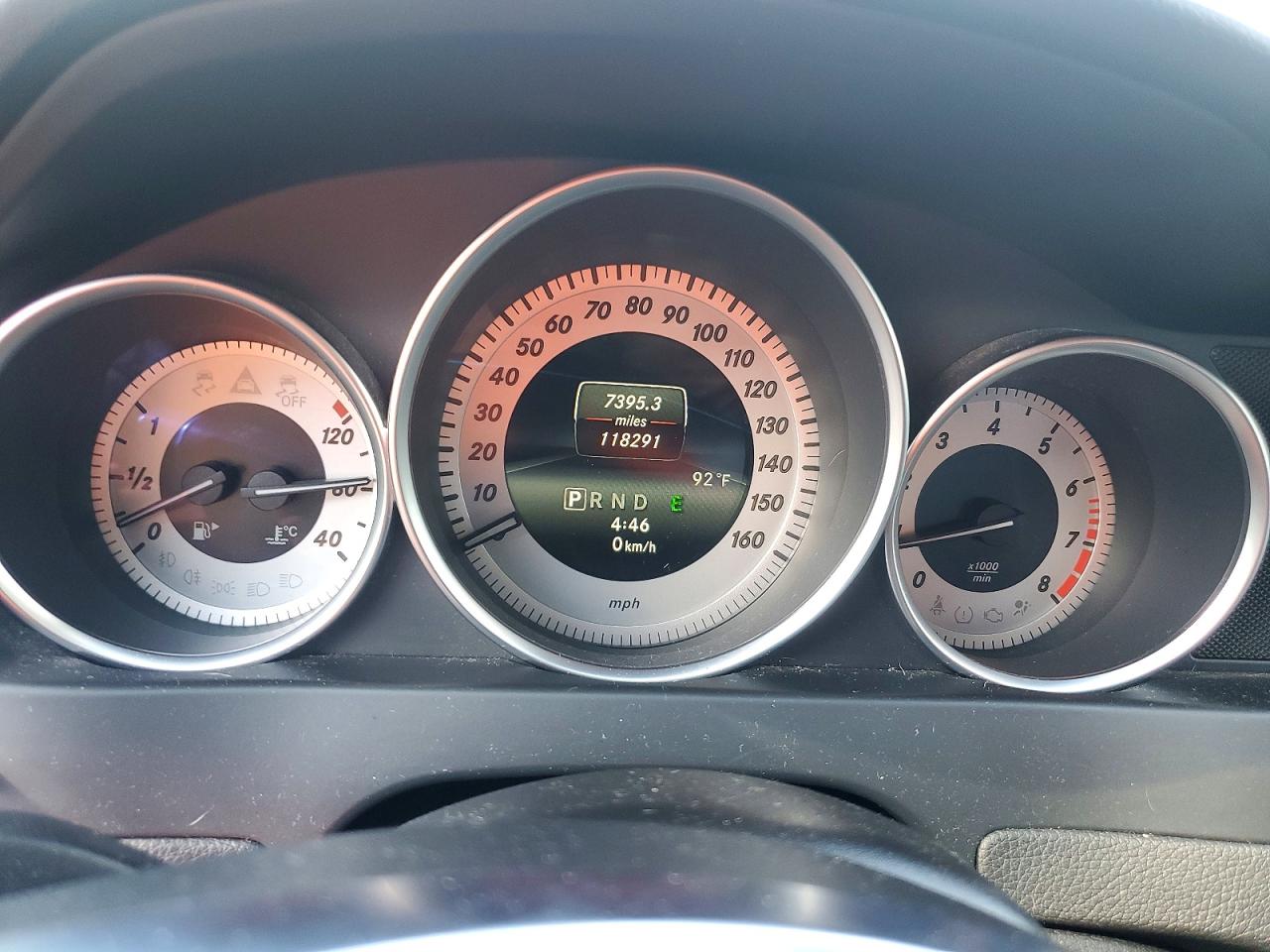 2014 Mercedes-benz C 250 Silver vin: WDDGF4HB5EA928212