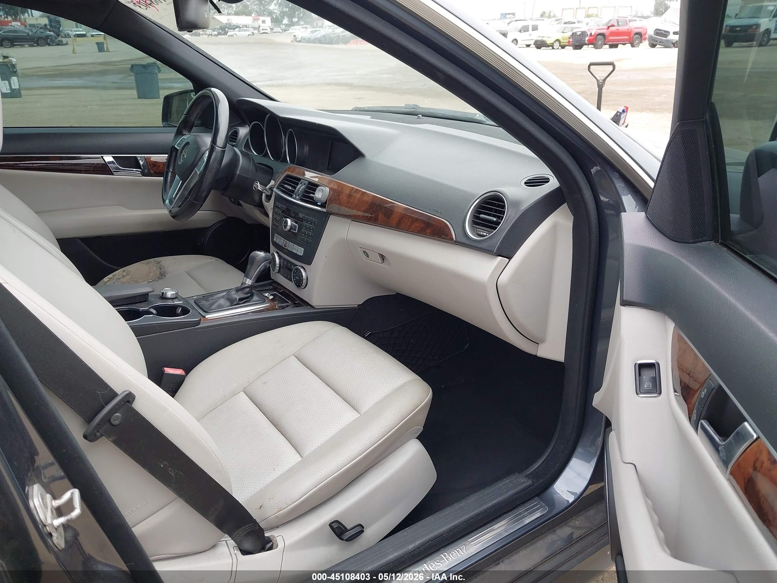 2014 Mercedes-benz C 250 Sport Gray vin: WDDGF4HB5EA932986