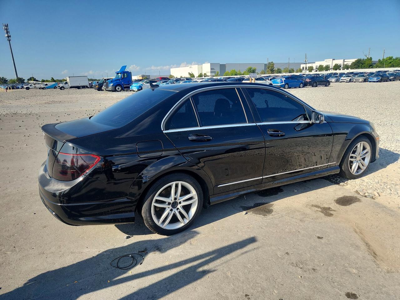 2014 Mercedes-benz C 250 Black vin: WDDGF4HB5EA952090