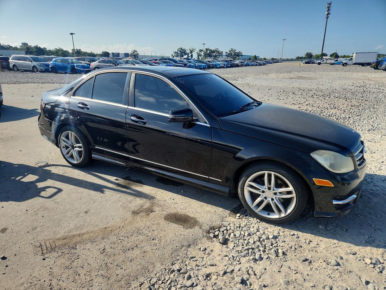 2014 Mercedes-benz C 250 Black vin: WDDGF4HB5EA952090
