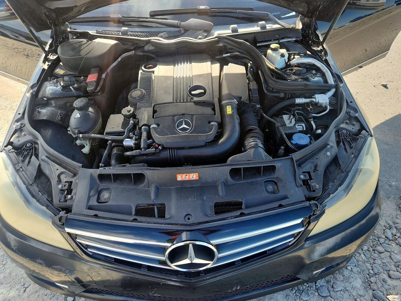2014 Mercedes-benz C 250 Black vin: WDDGF4HB5EA952090