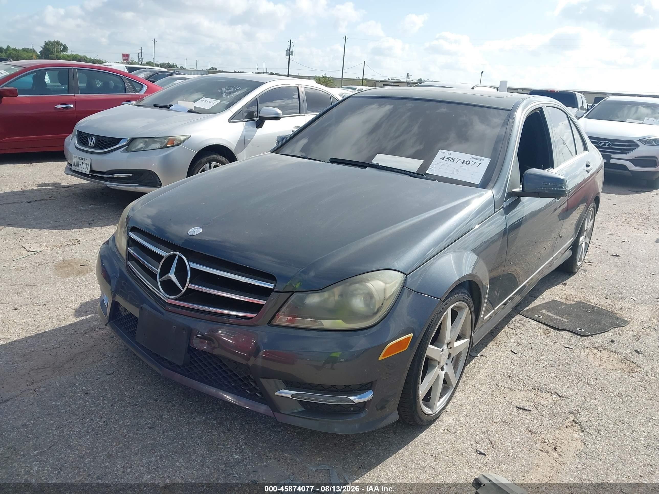 2014 Mercedes-benz C 250 Sport Серый vin: WDDGF4HB5EA957189