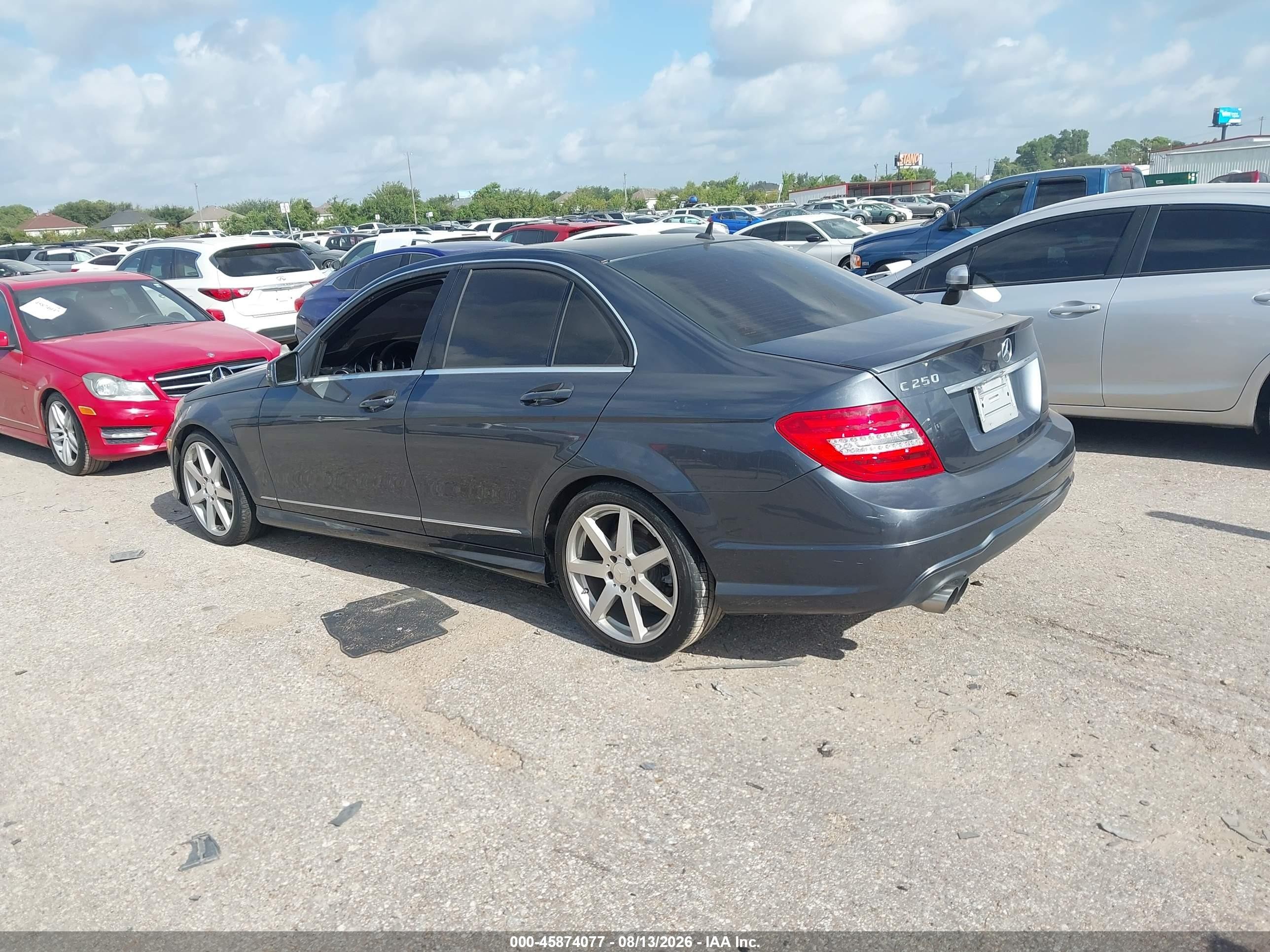 2014 Mercedes-benz C 250 Sport Серый vin: WDDGF4HB5EA957189