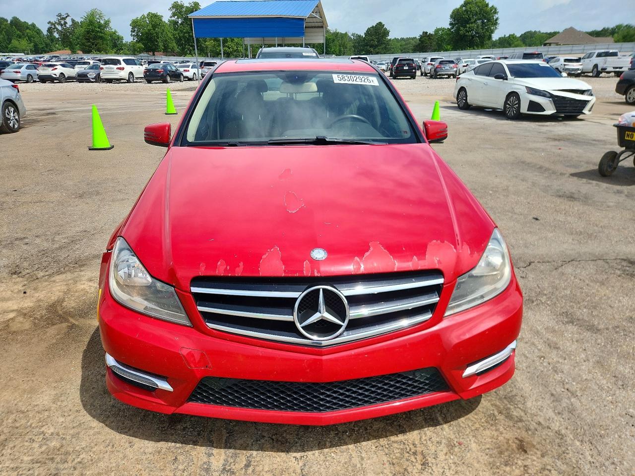 2014 Mercedes-benz C 250 Красный vin: WDDGF4HB5EA959377