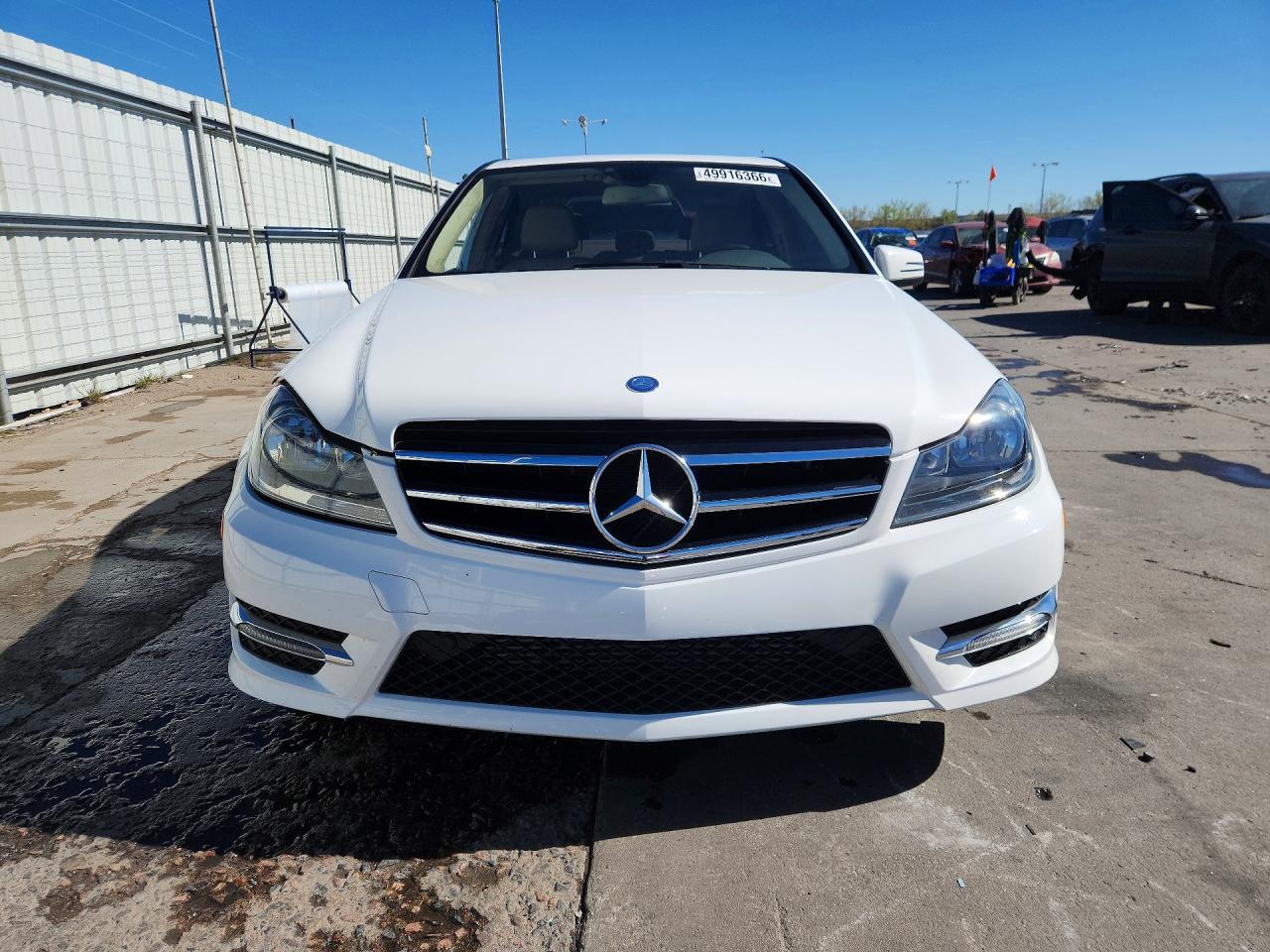2014 Mercedes-benz C 250 White vin: WDDGF4HB5EA963316