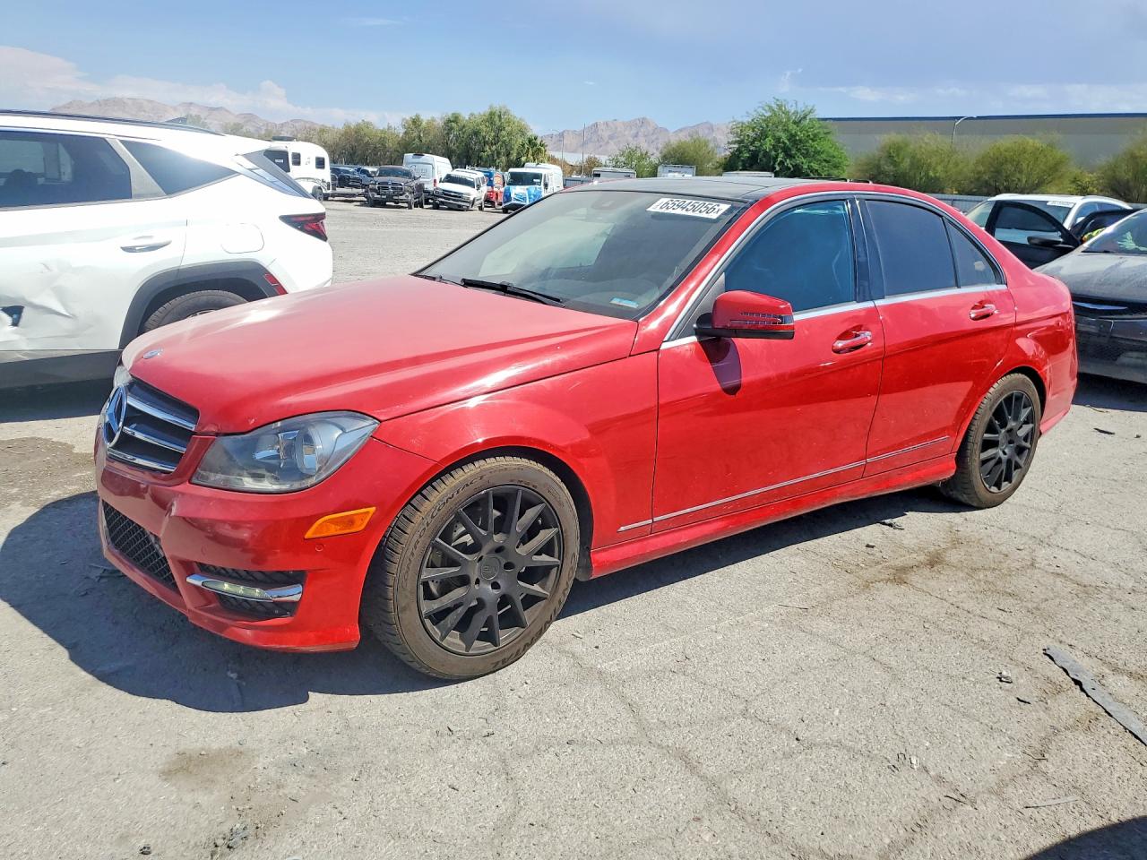 2014 Mercedes-benz C 250 Red vin: WDDGF4HB5EG158087