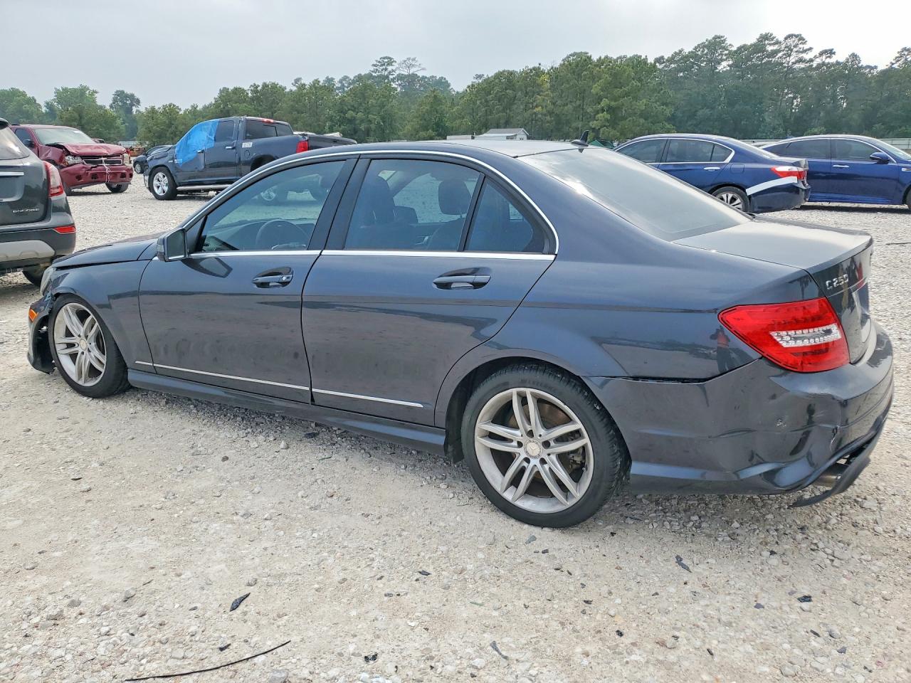 2014 Mercedes-benz C 250 Gray vin: WDDGF4HB5EG212472