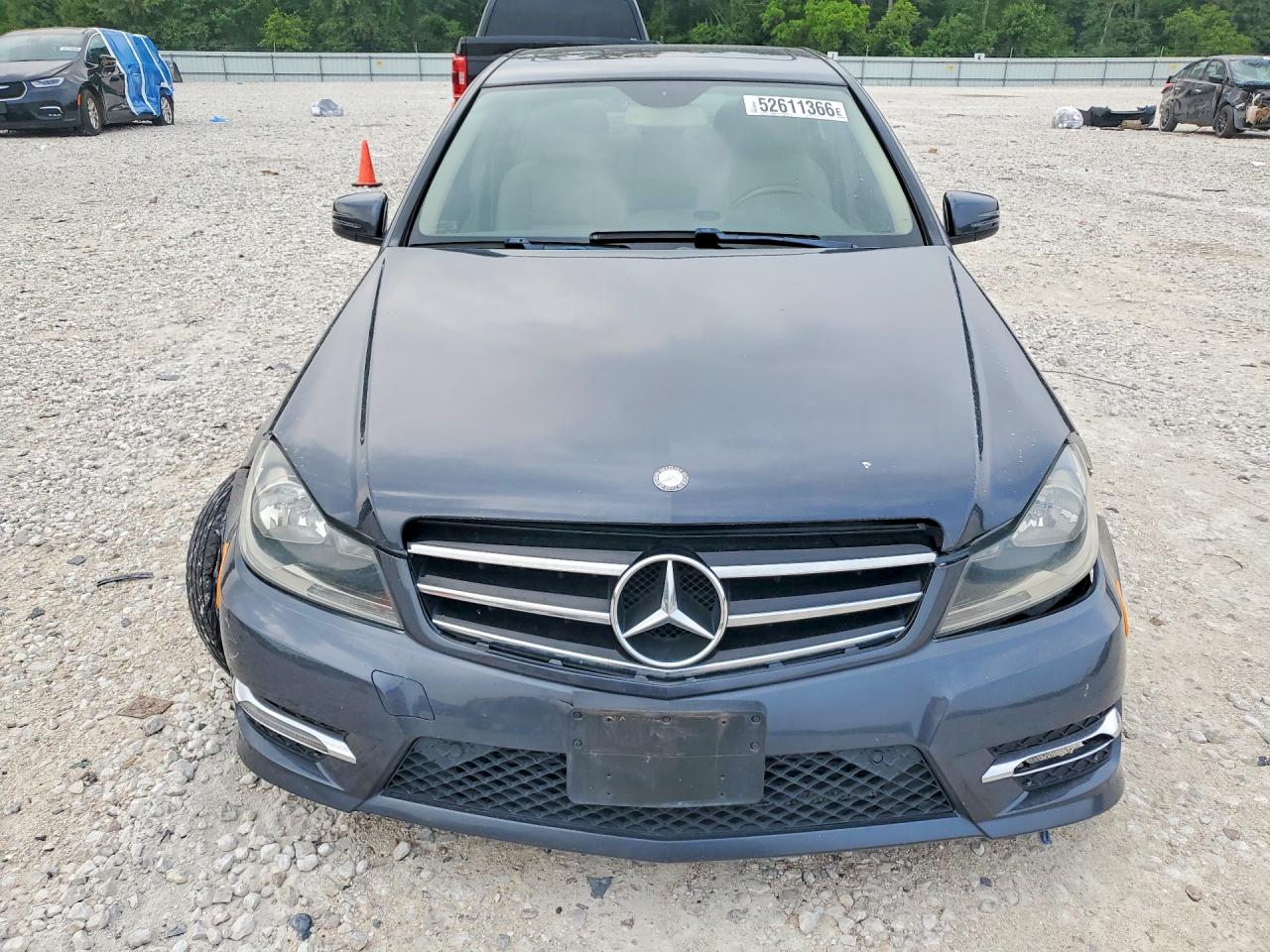 2014 Mercedes-benz C 250 Gray vin: WDDGF4HB5EG212472