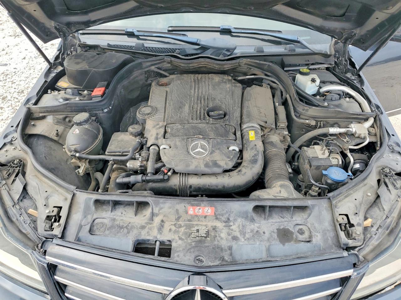 2014 Mercedes-benz C 250 Gray vin: WDDGF4HB5EG212472
