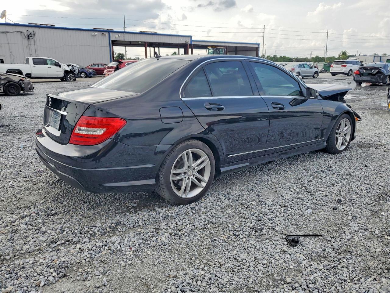 2014 Mercedes-benz C 250 Black vin: WDDGF4HB5EG233709