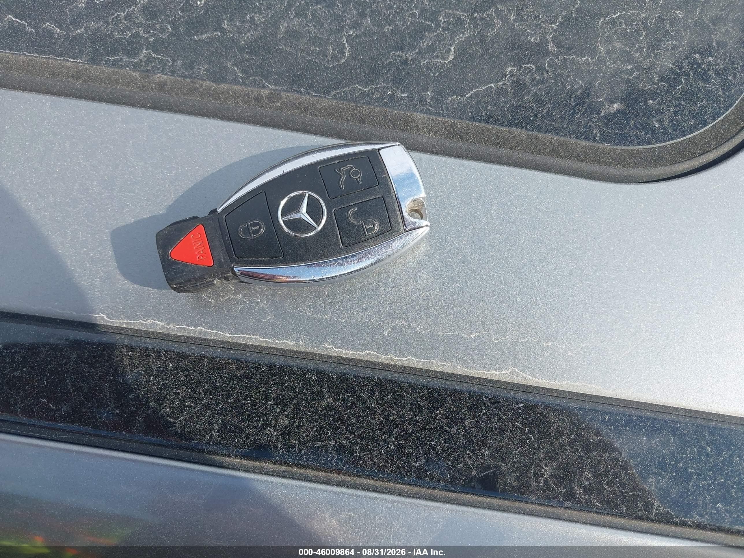 2014 Mercedes-benz C 250 Luxury Серебряный vin: WDDGF4HB5EG251479