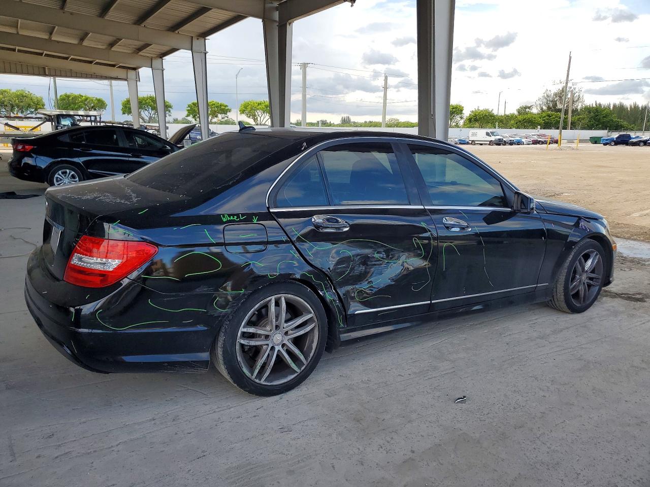 2014 Mercedes-benz C 250 Black vin: WDDGF4HB5EG253751