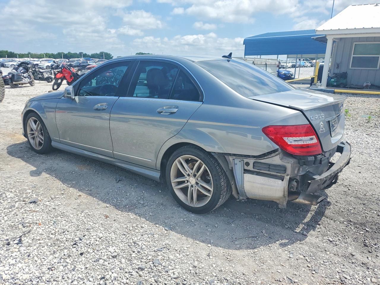 2014 Mercedes-benz C 250 Silver vin: WDDGF4HB5ER303472