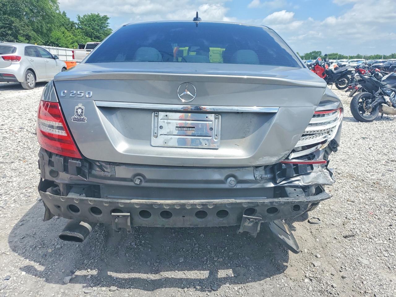 2014 Mercedes-benz C 250 Silver vin: WDDGF4HB5ER303472