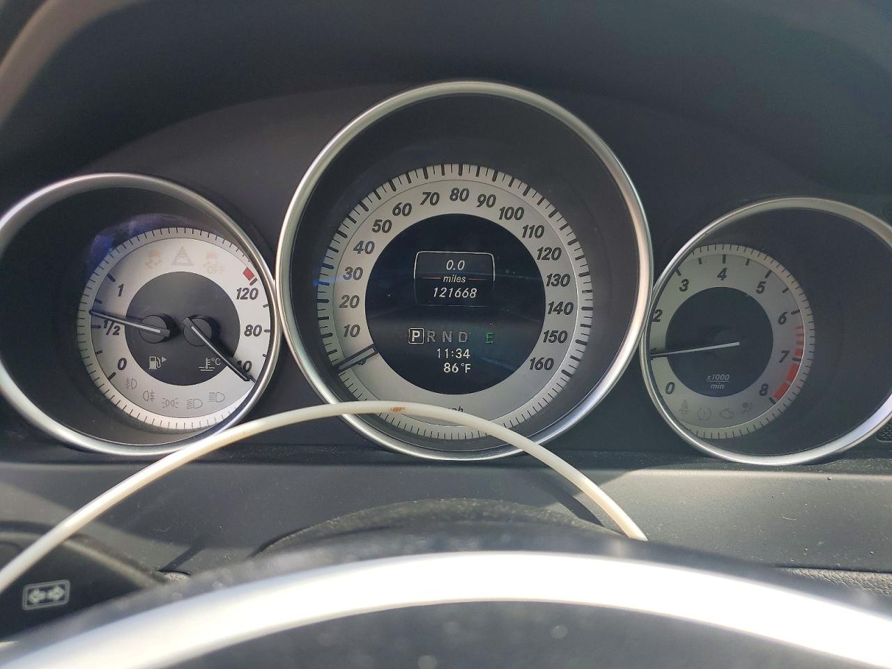 2014 Mercedes-benz C 250 Silver vin: WDDGF4HB5ER303472