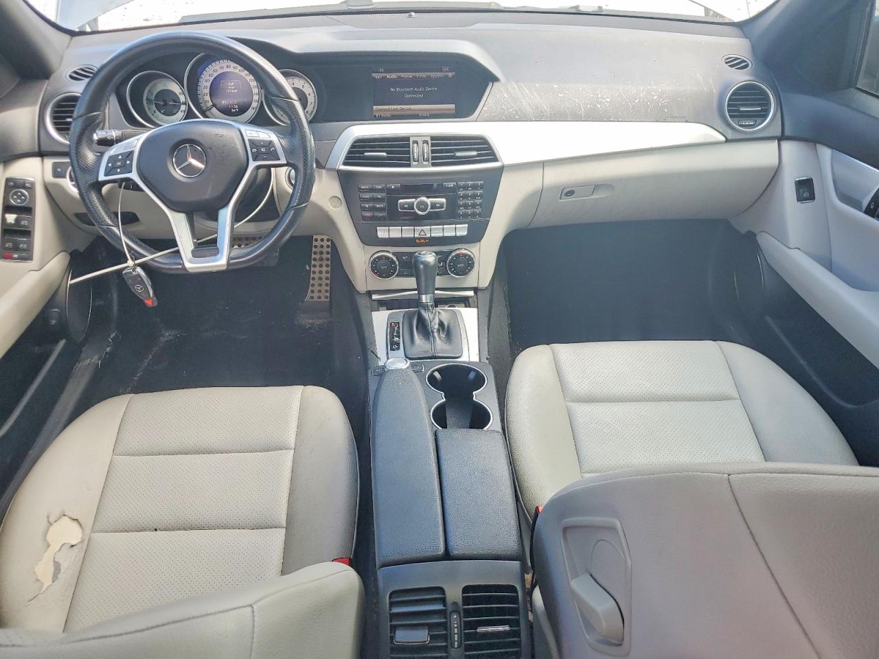 2014 Mercedes-benz C 250 Silver vin: WDDGF4HB5ER303472