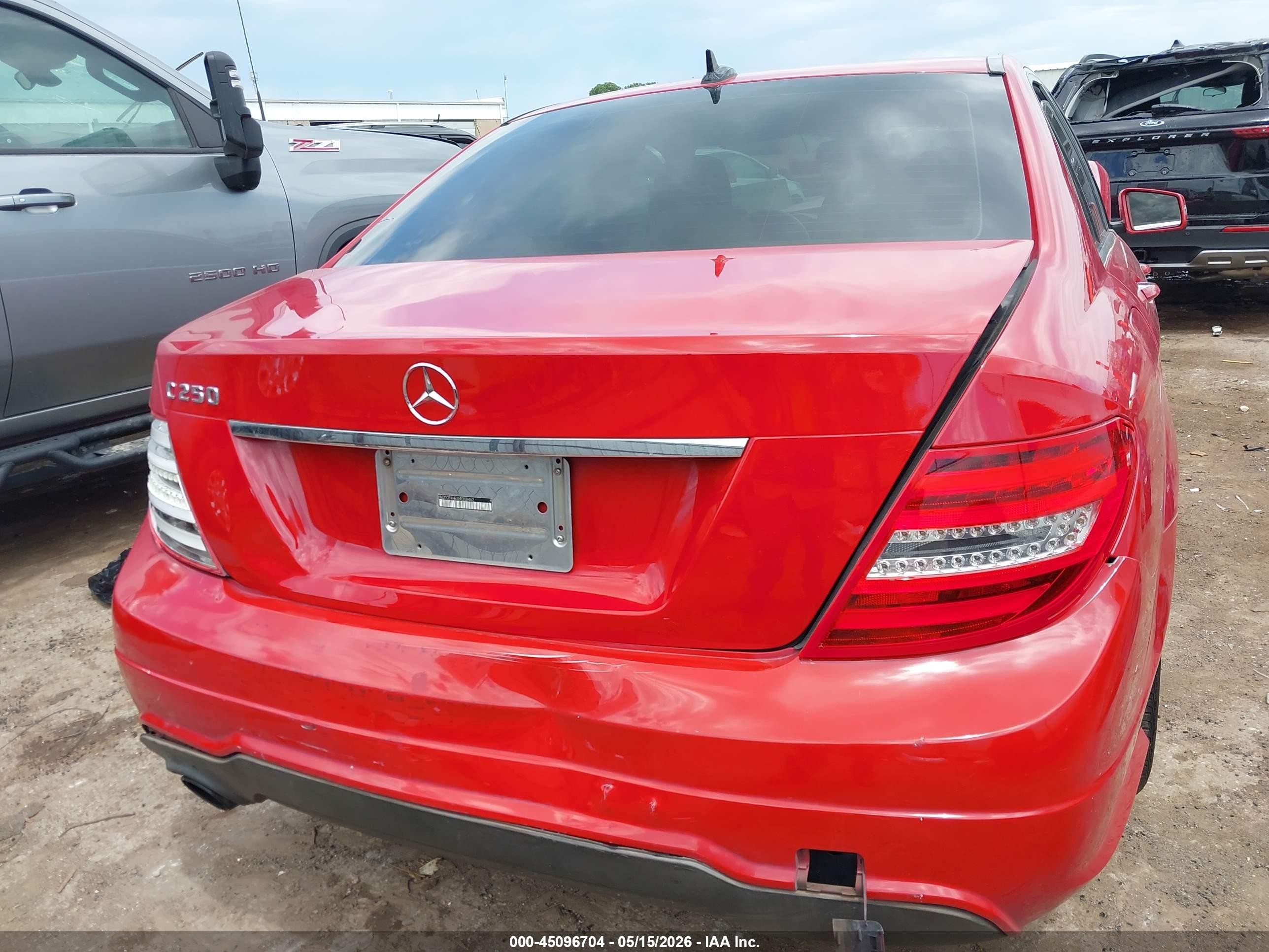 2014 Mercedes-benz C 250 Sport Red vin: WDDGF4HB5ER308462