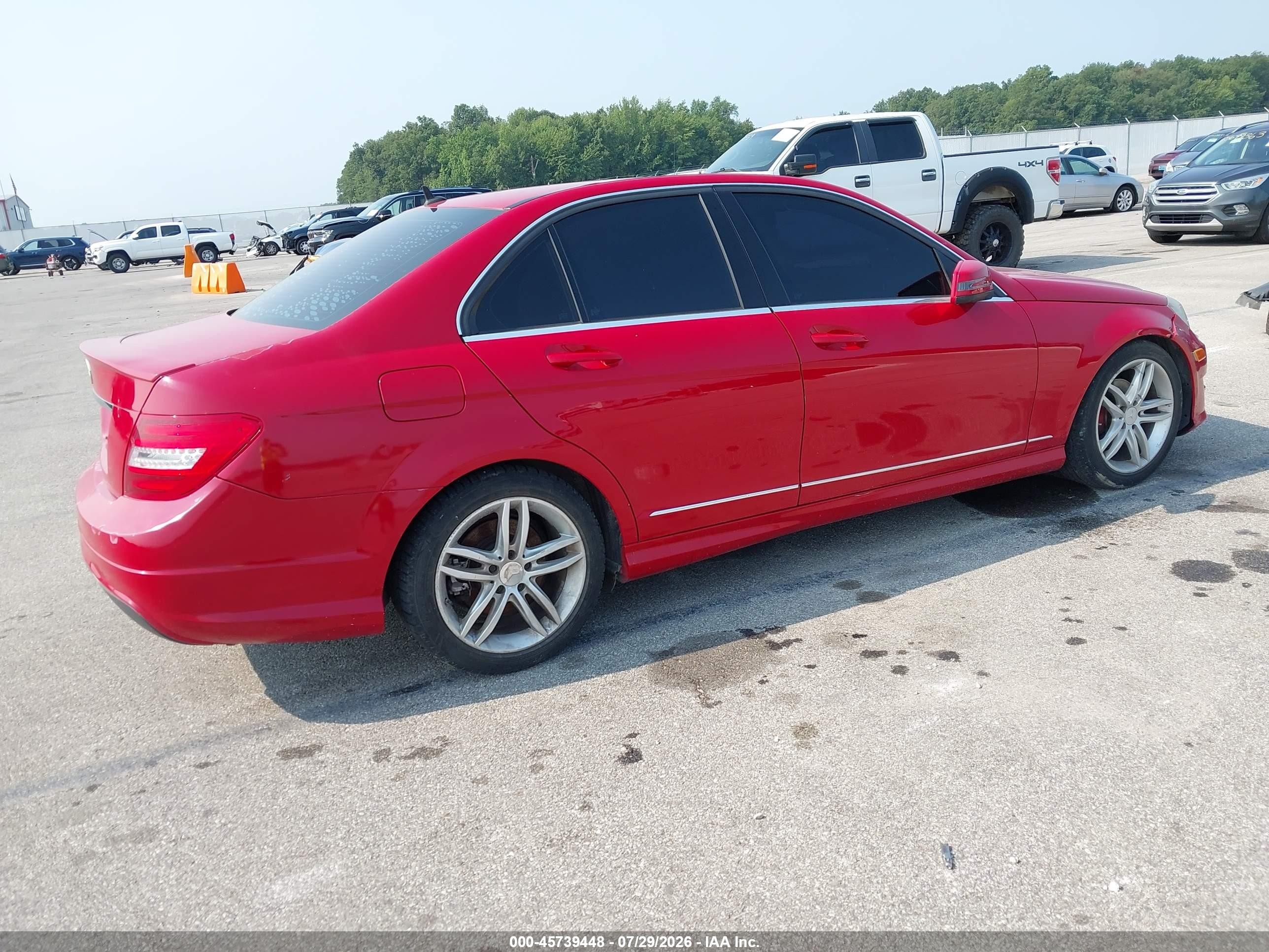 2014 Mercedes-benz C 250 Sport Red vin: WDDGF4HB5ER312043