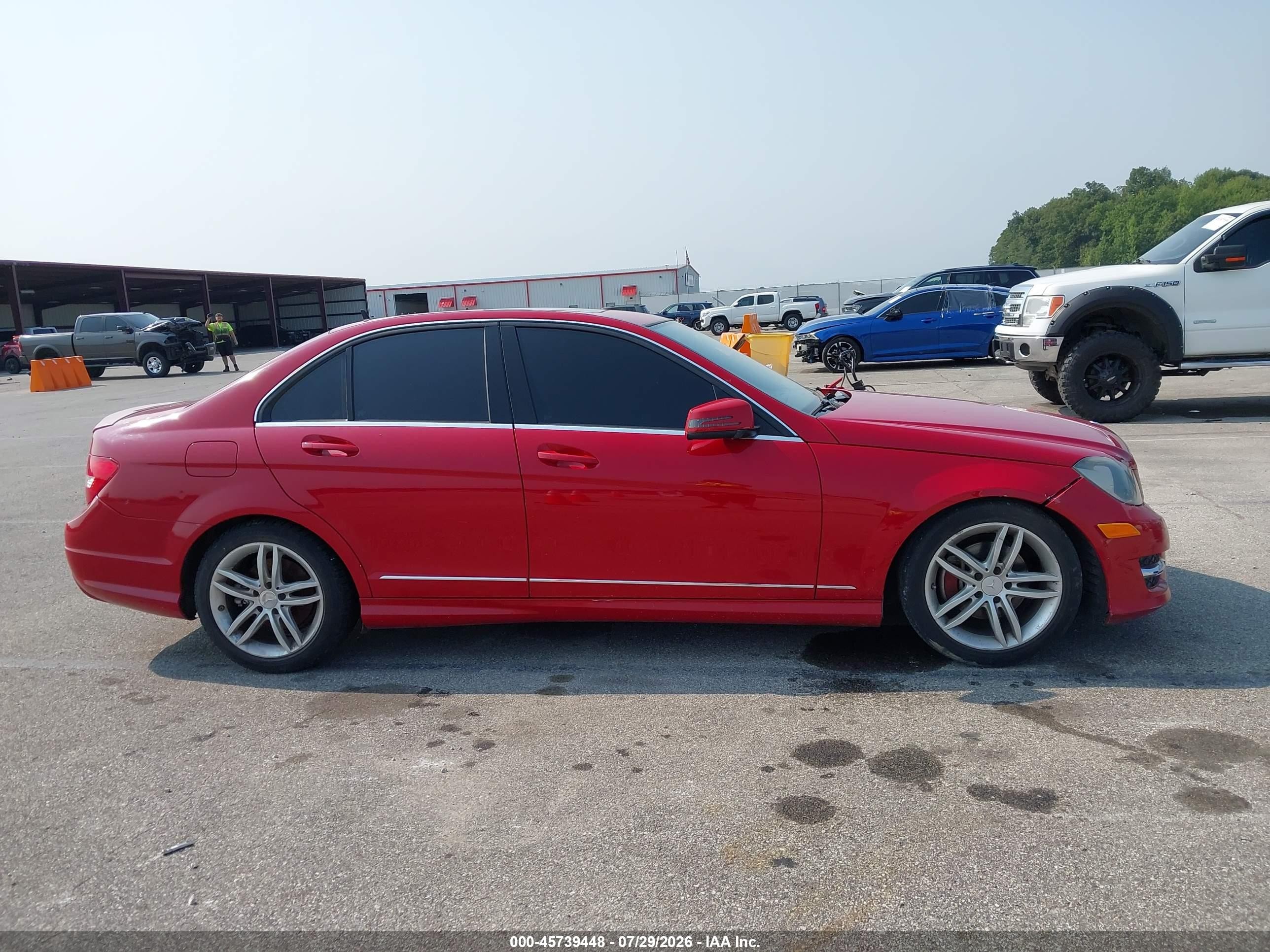 2014 Mercedes-benz C 250 Sport Red vin: WDDGF4HB5ER312043