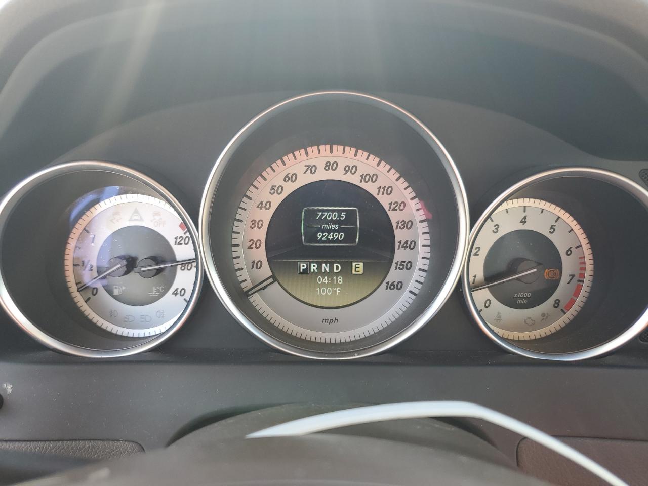 2012 Mercedes-benz C 250 White vin: WDDGF4HB6CA729473