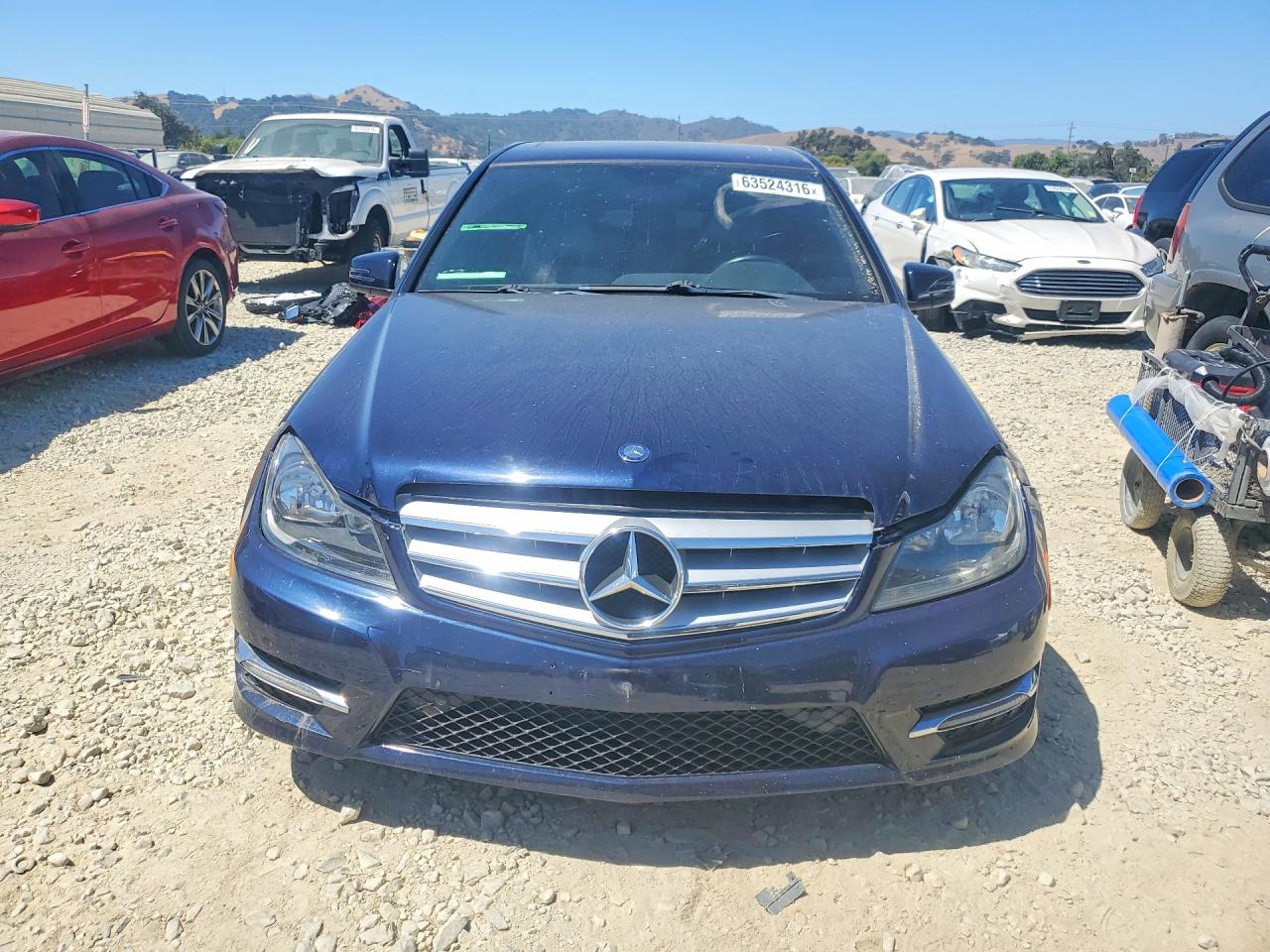 2013 Mercedes-benz C 250 Blue vin: WDDGF4HB6DA773149