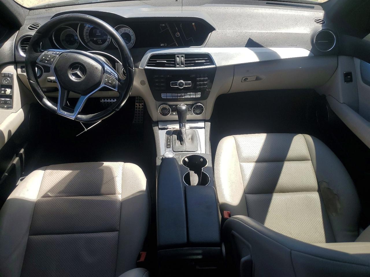 2013 Mercedes-benz C 250 Blue vin: WDDGF4HB6DA773149