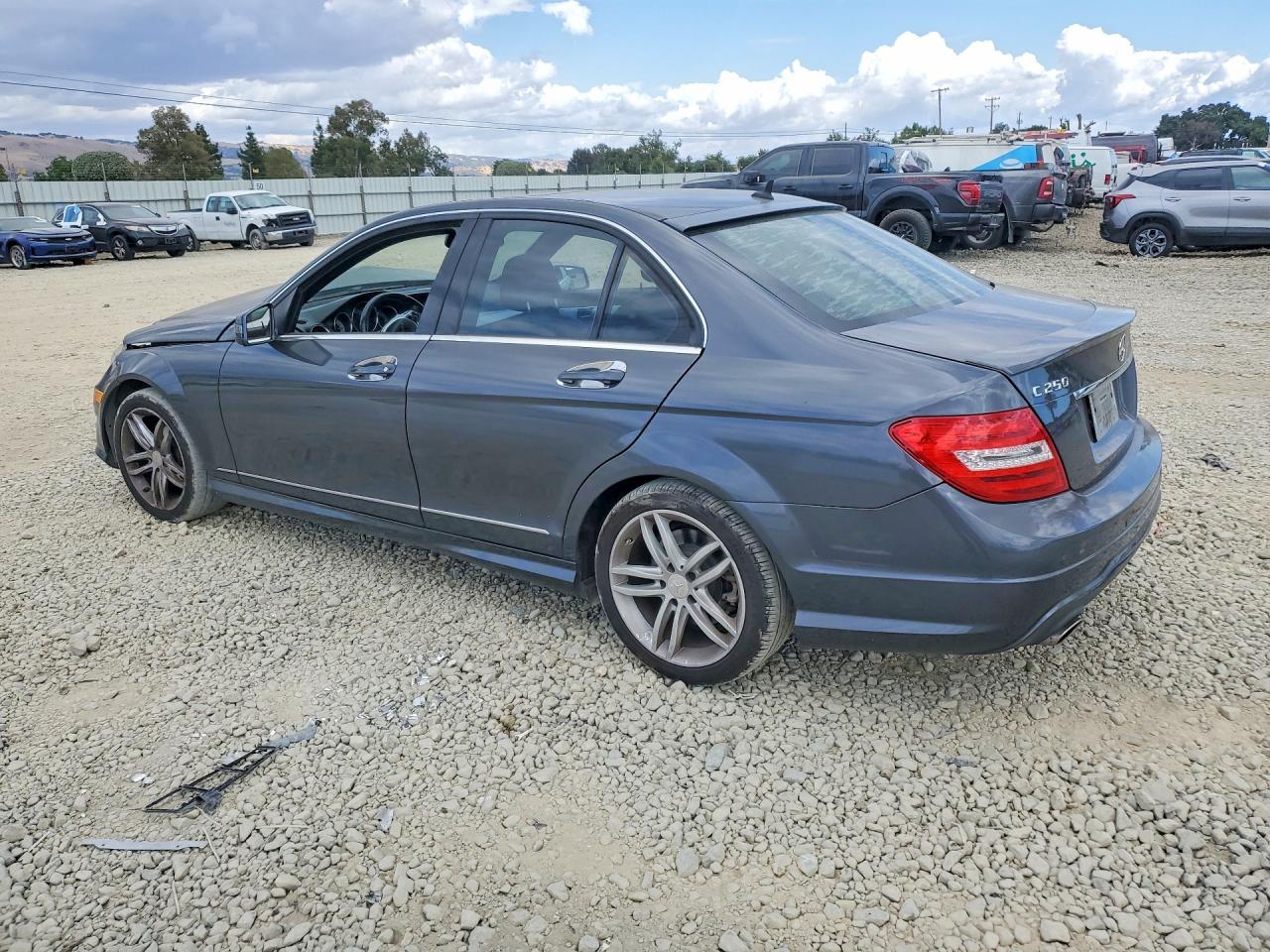 2013 Mercedes-benz C 250 Charcoal vin: WDDGF4HB6DA865071