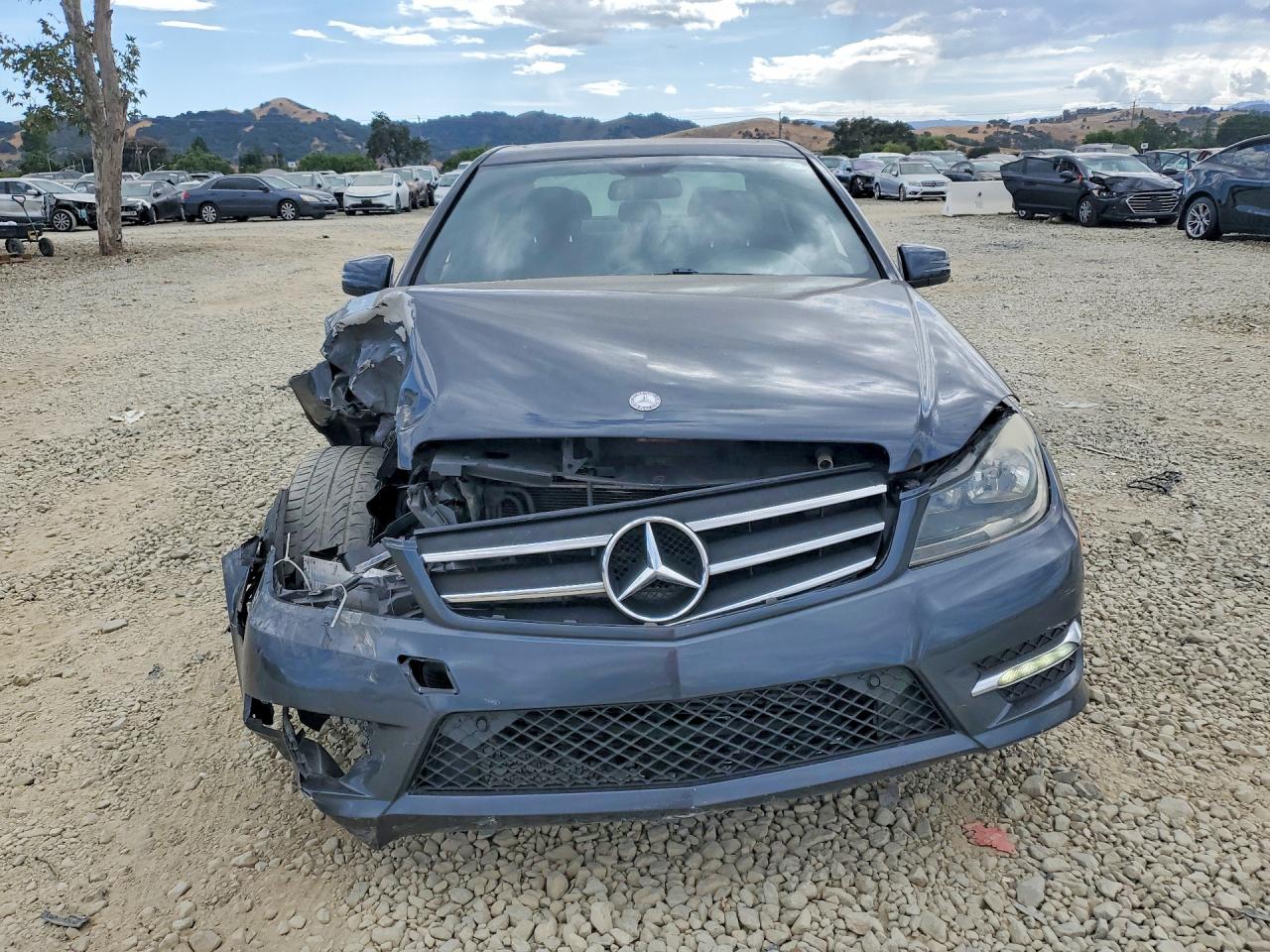 2013 Mercedes-benz C 250 Charcoal vin: WDDGF4HB6DA865071
