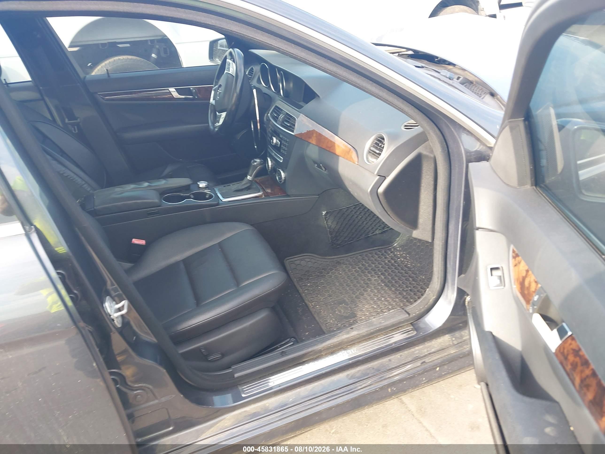 2013 Mercedes-benz C 250 Sport Black vin: WDDGF4HB6DA871503