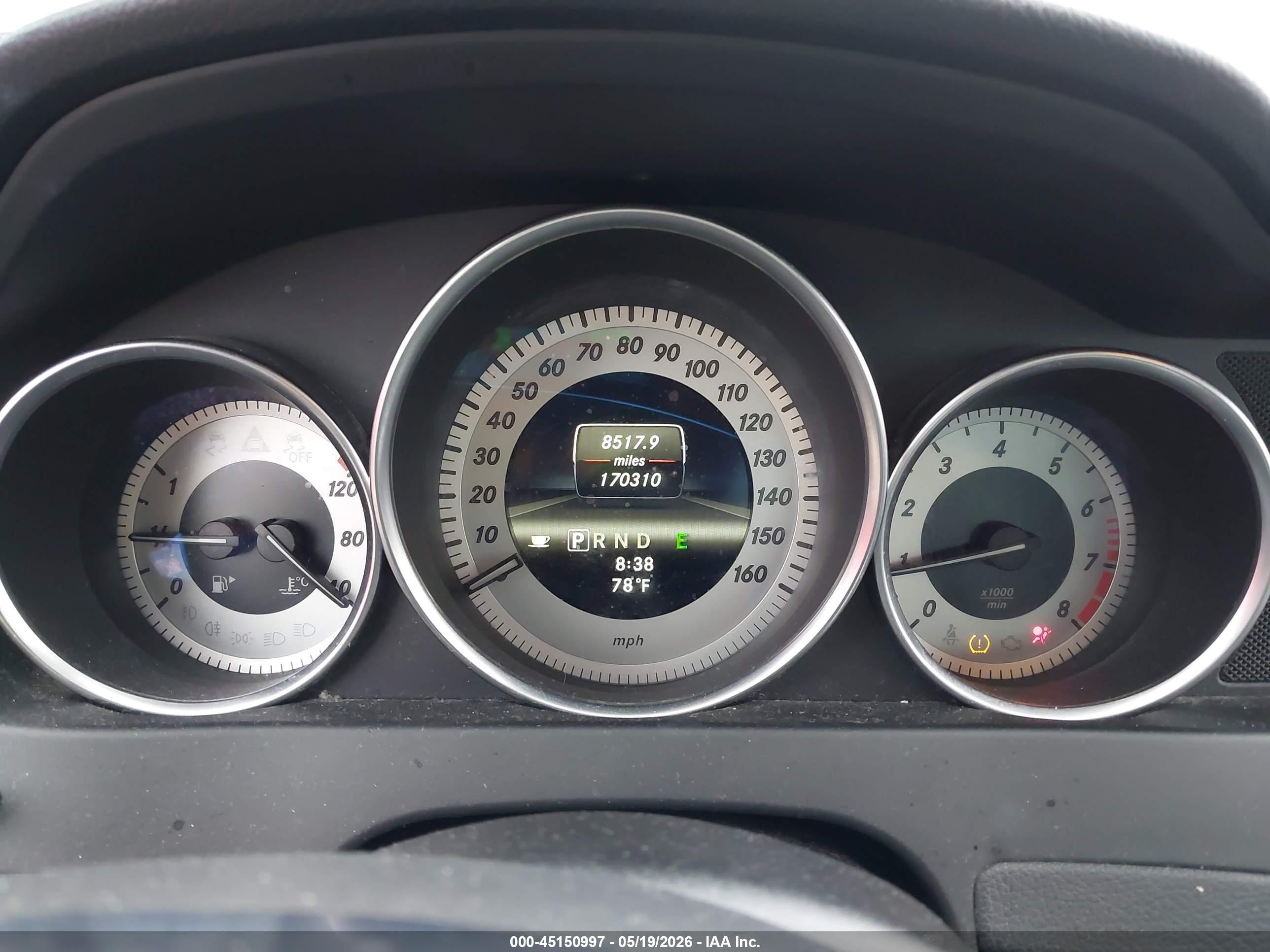 2013 Mercedes-benz C 250 Sport White vin: WDDGF4HB6DR266656