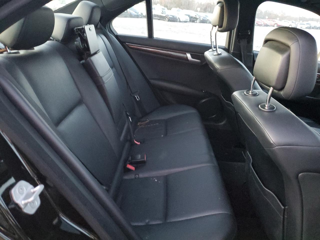 2013 Mercedes-benz C 250 Black vin: WDDGF4HB6DR268309