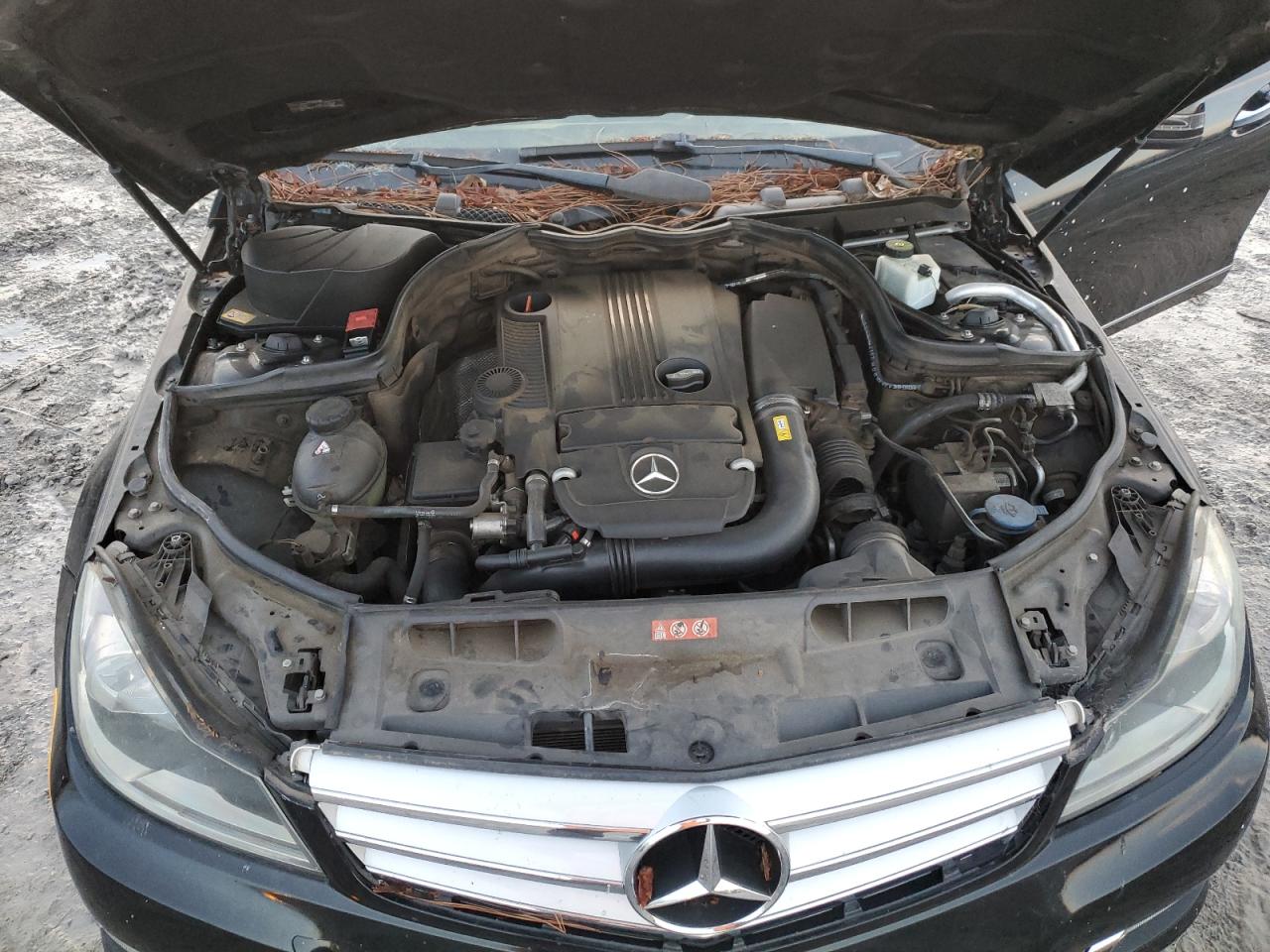 2013 Mercedes-benz C 250 Black vin: WDDGF4HB6DR268309