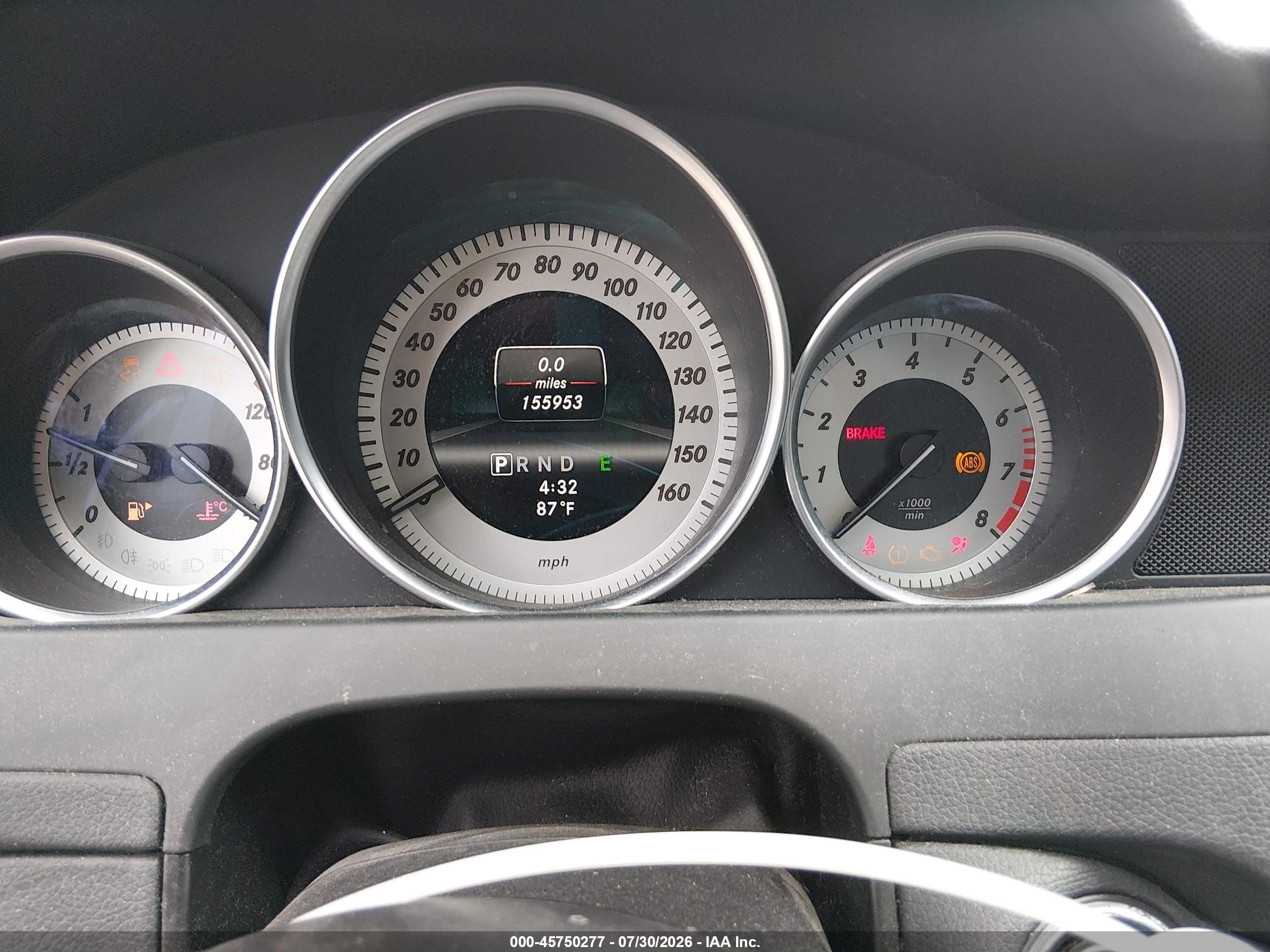 2013 Mercedes-benz C 250 Sport White vin: WDDGF4HB6DR276135