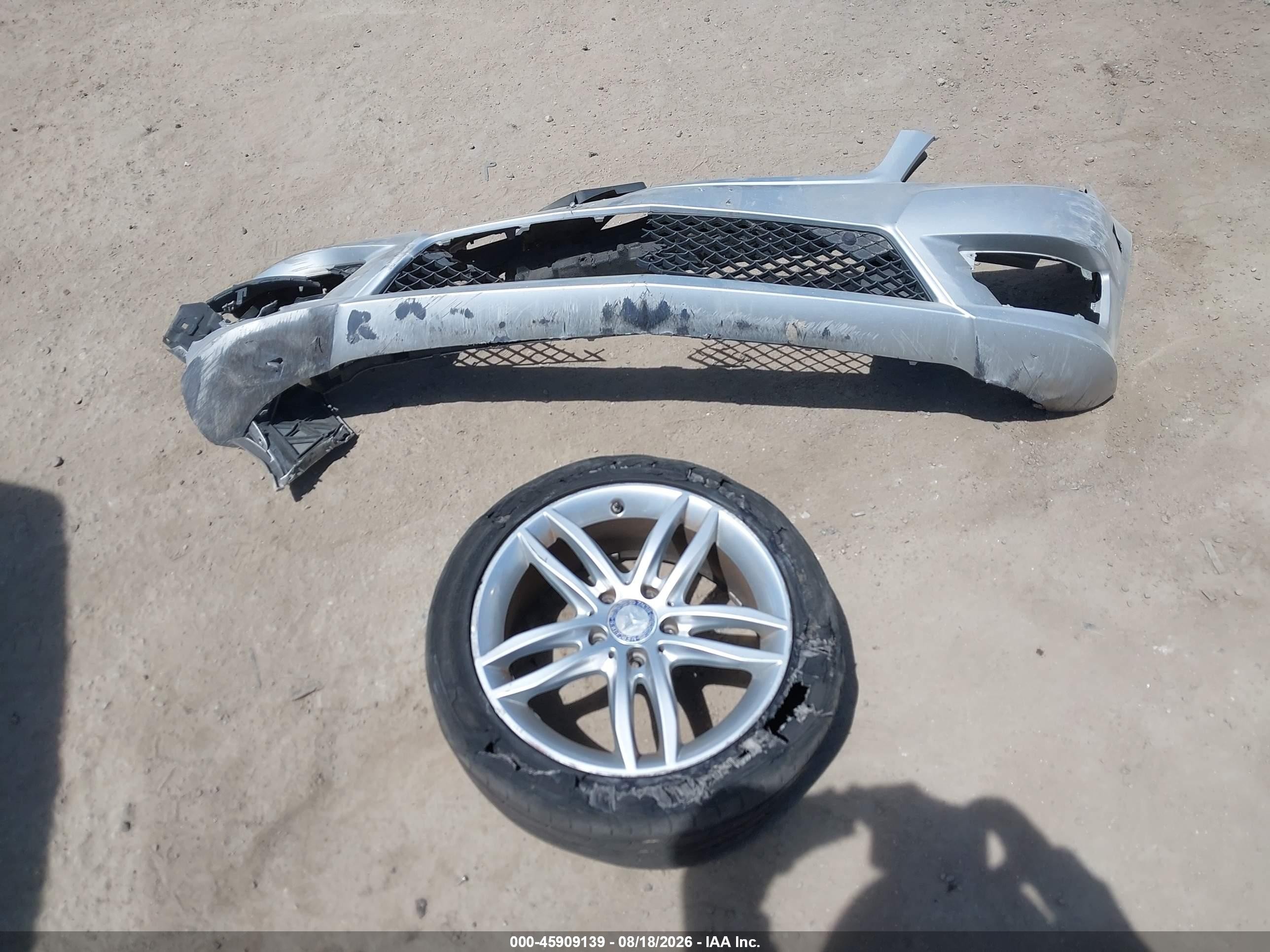 2013 Mercedes-benz C 250 Sport Серебряный vin: WDDGF4HB6DR295395