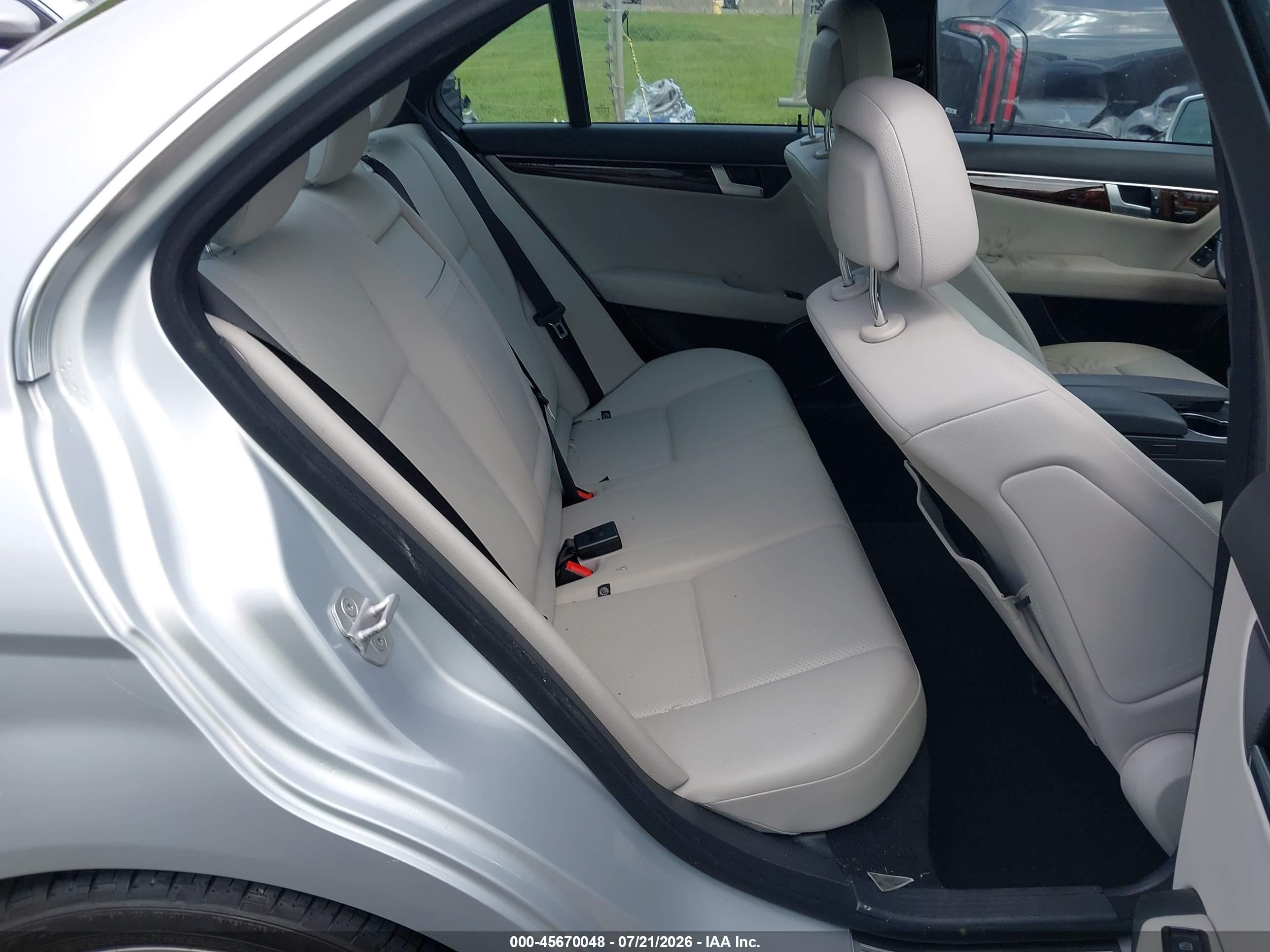 2013 Mercedes-benz C 250 Sport Silver vin: WDDGF4HB6DR298961
