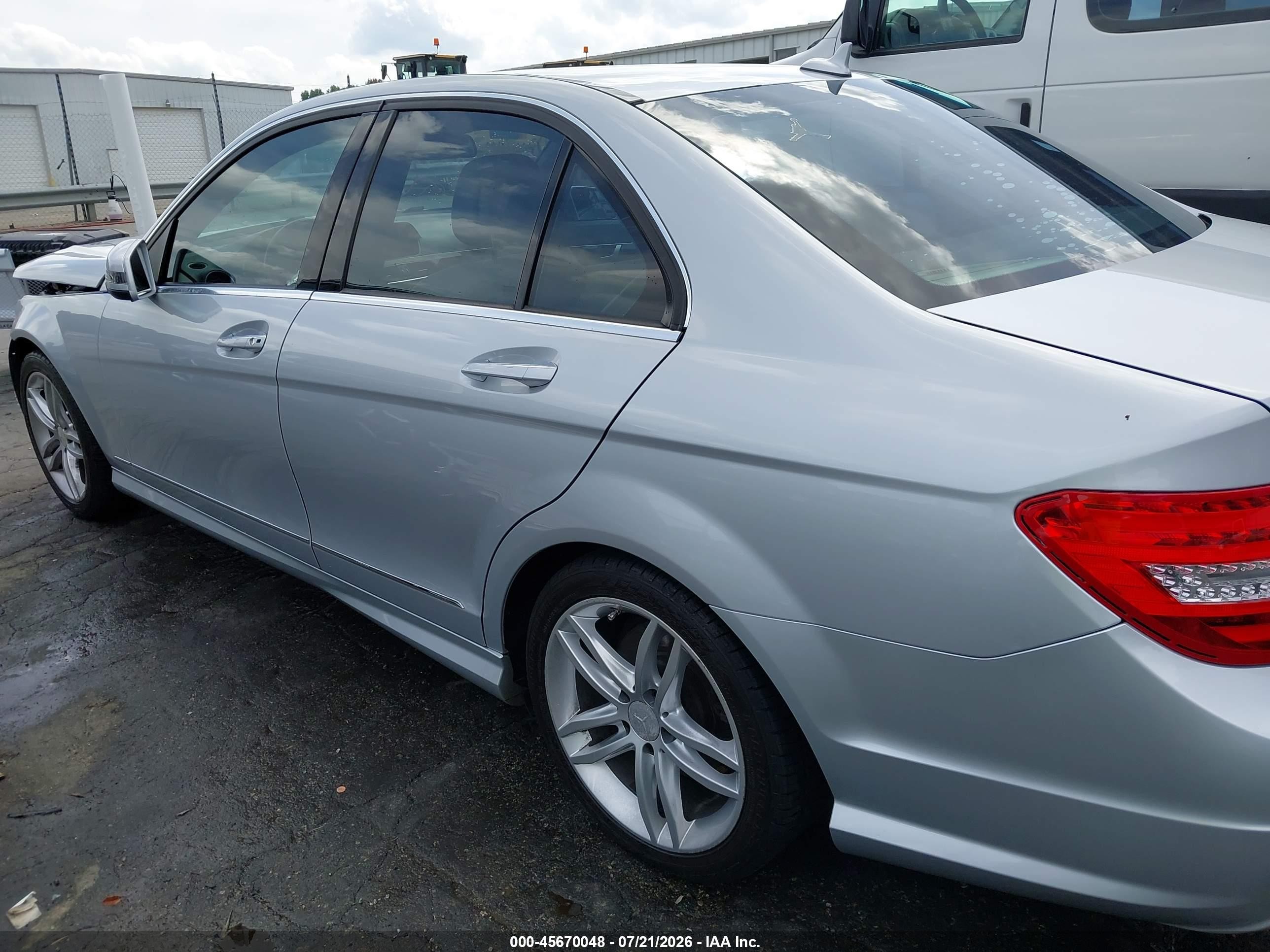 2013 Mercedes-benz C 250 Sport Silver vin: WDDGF4HB6DR298961