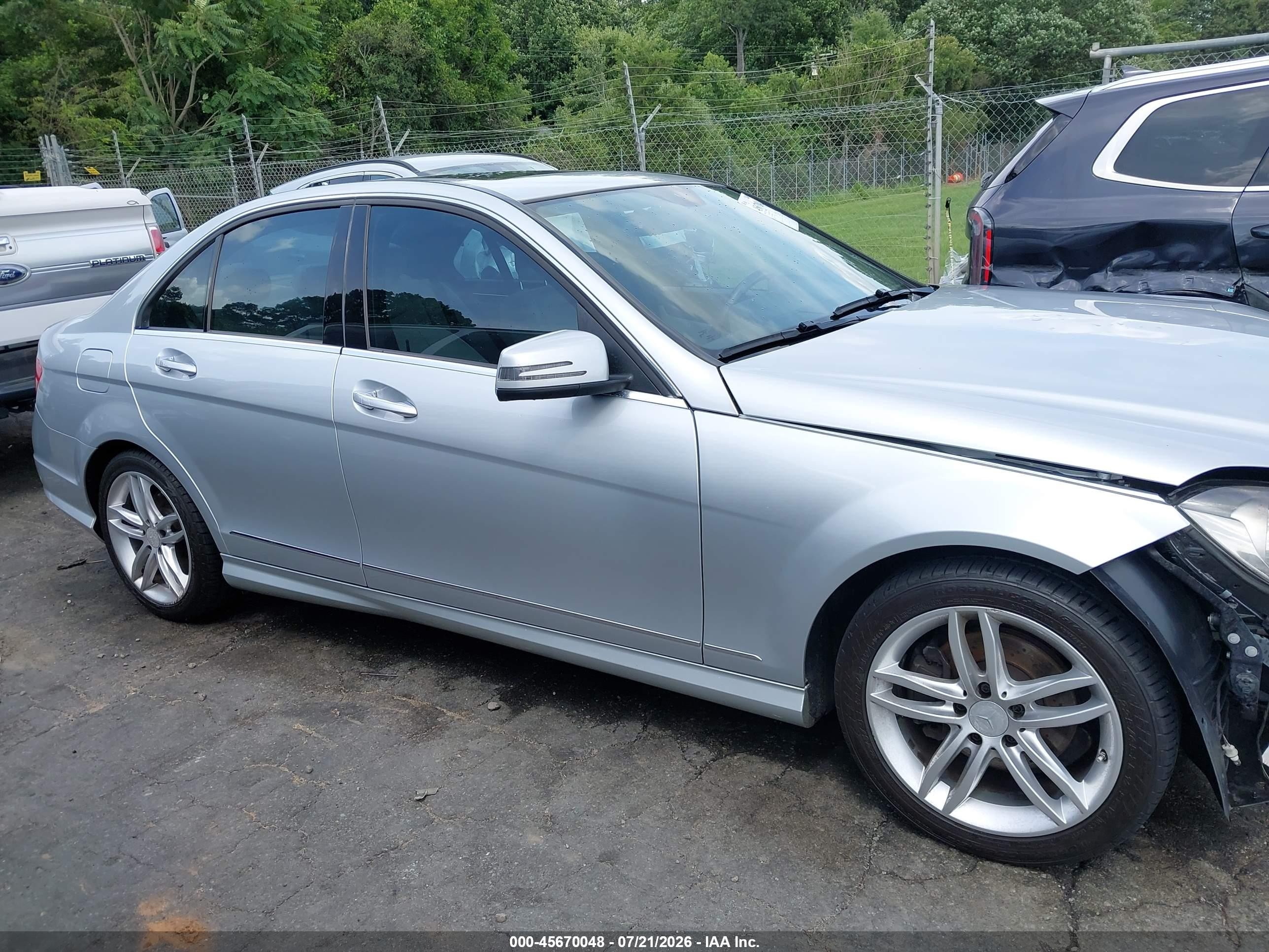 2013 Mercedes-benz C 250 Sport Silver vin: WDDGF4HB6DR298961